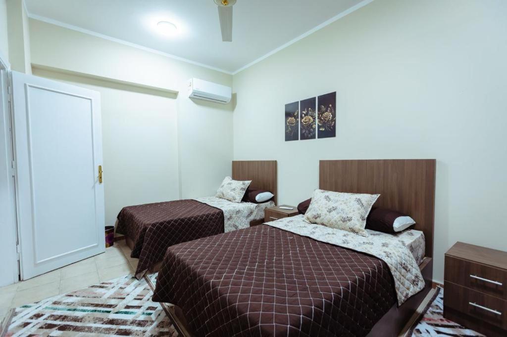 Hurghada -el saqala - El Madaris Street -beside shams coffee view 3