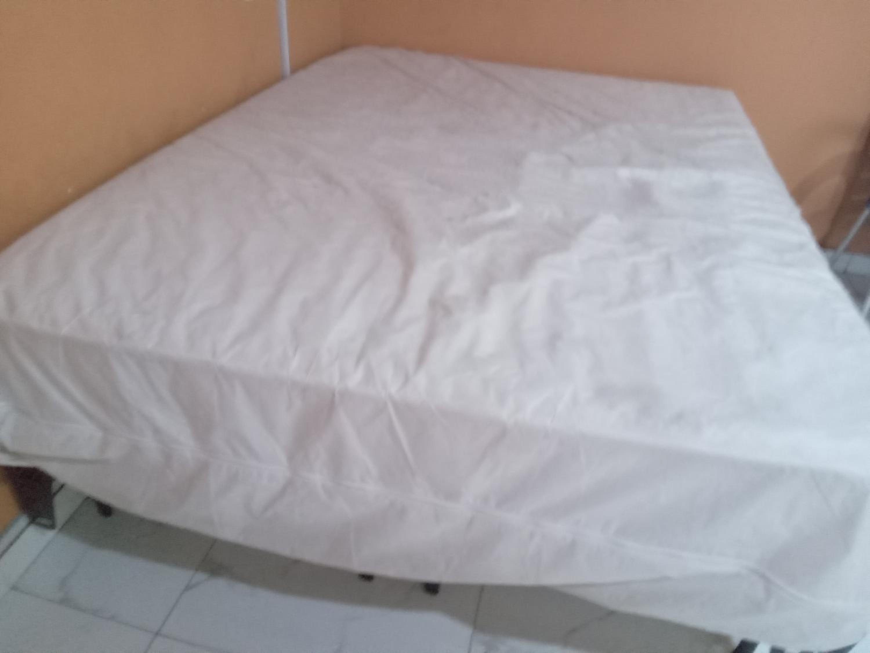 Captivating 1-Bed Lodge in Accra view 5