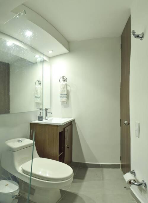 ESPECTACULAR APARTAMENTO CERCA AL AEROPUERTO