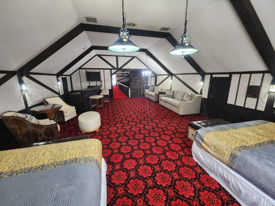 Grand Tudor Mansion with Pool near Germantown view 5