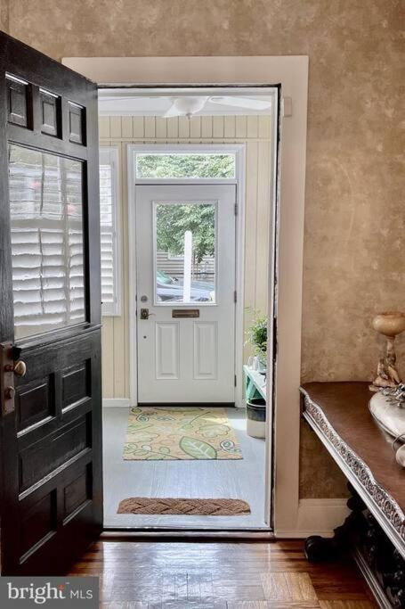 Vintage Charm: Annapolis Retreat