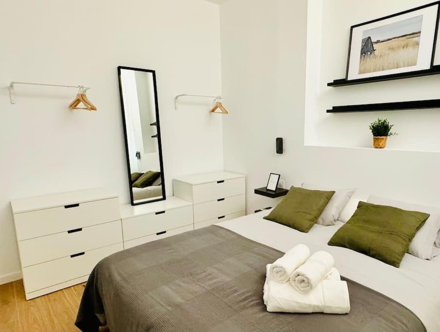Chic & Stylish Madrid Hideout view 2