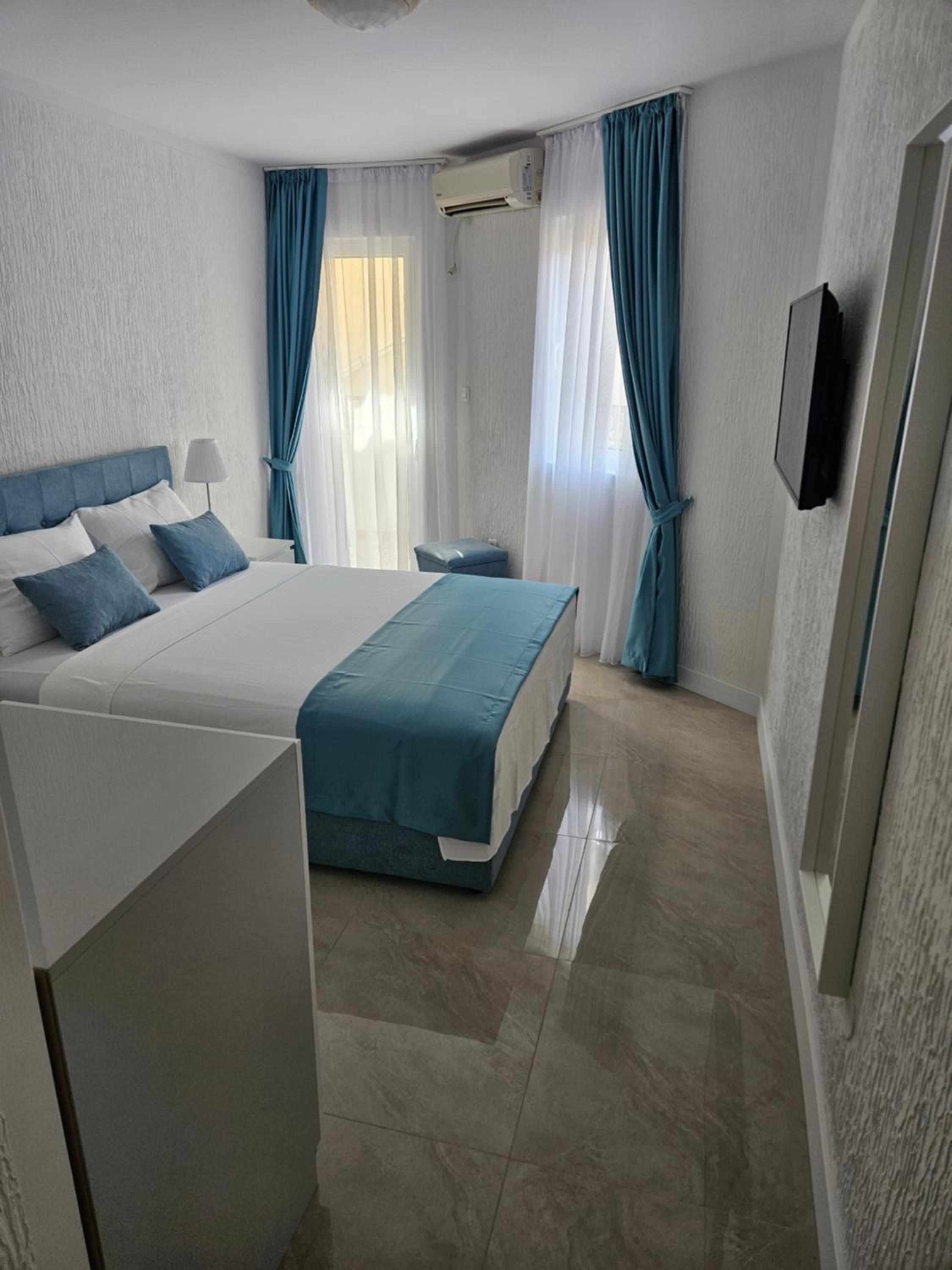 Venera Apartments