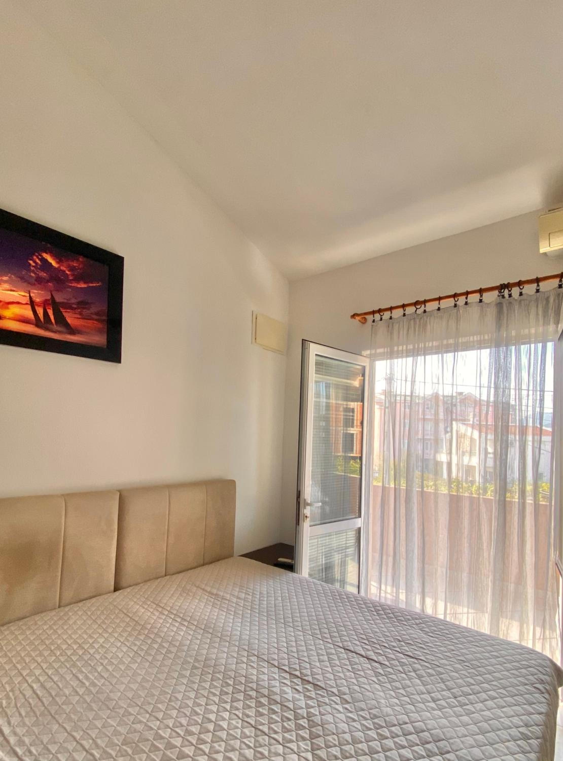 Apartmani Globarevic and Son view 5