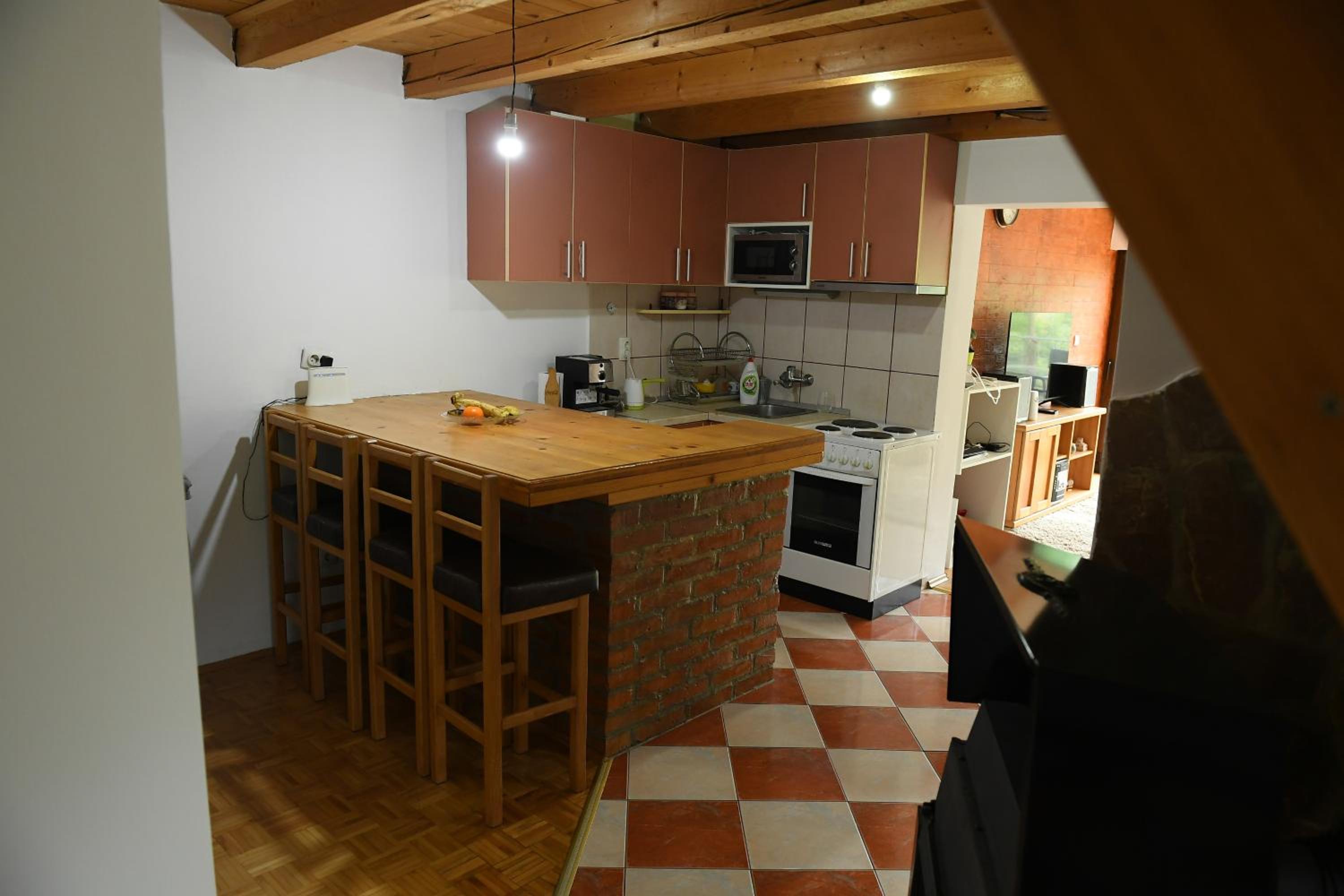 Photo 18