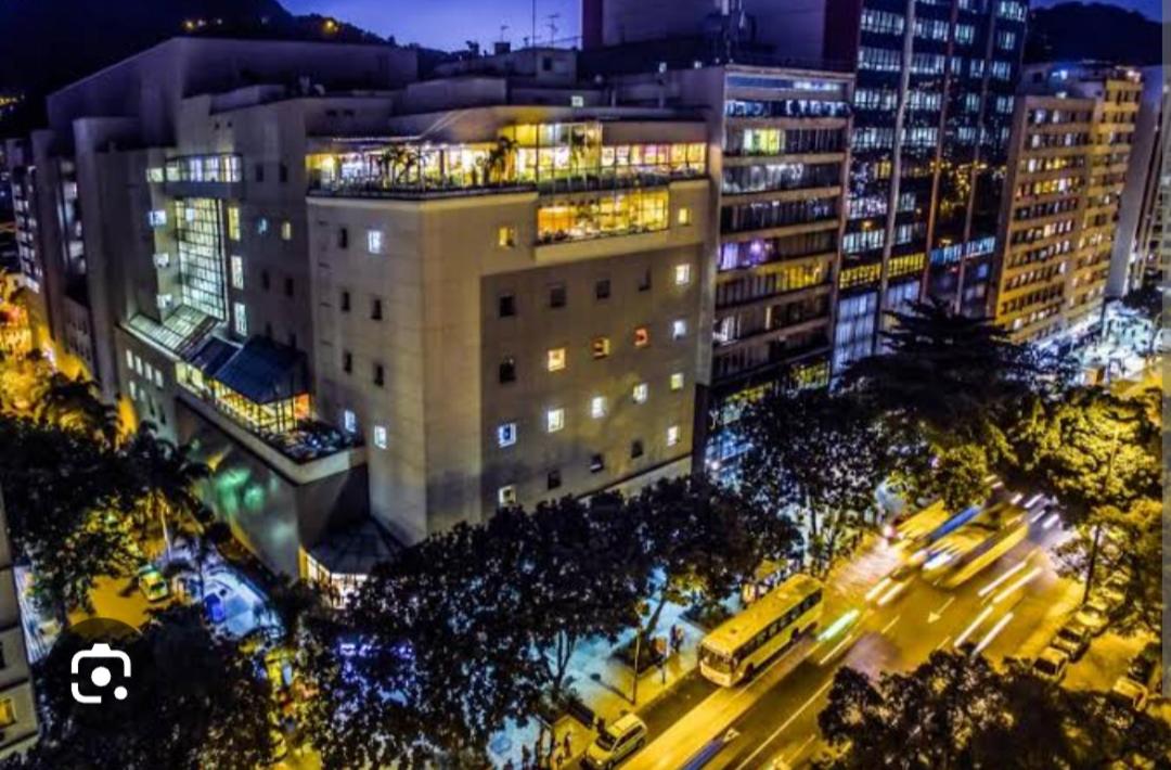 Loft com vista parcial da Enseada de Botafogo