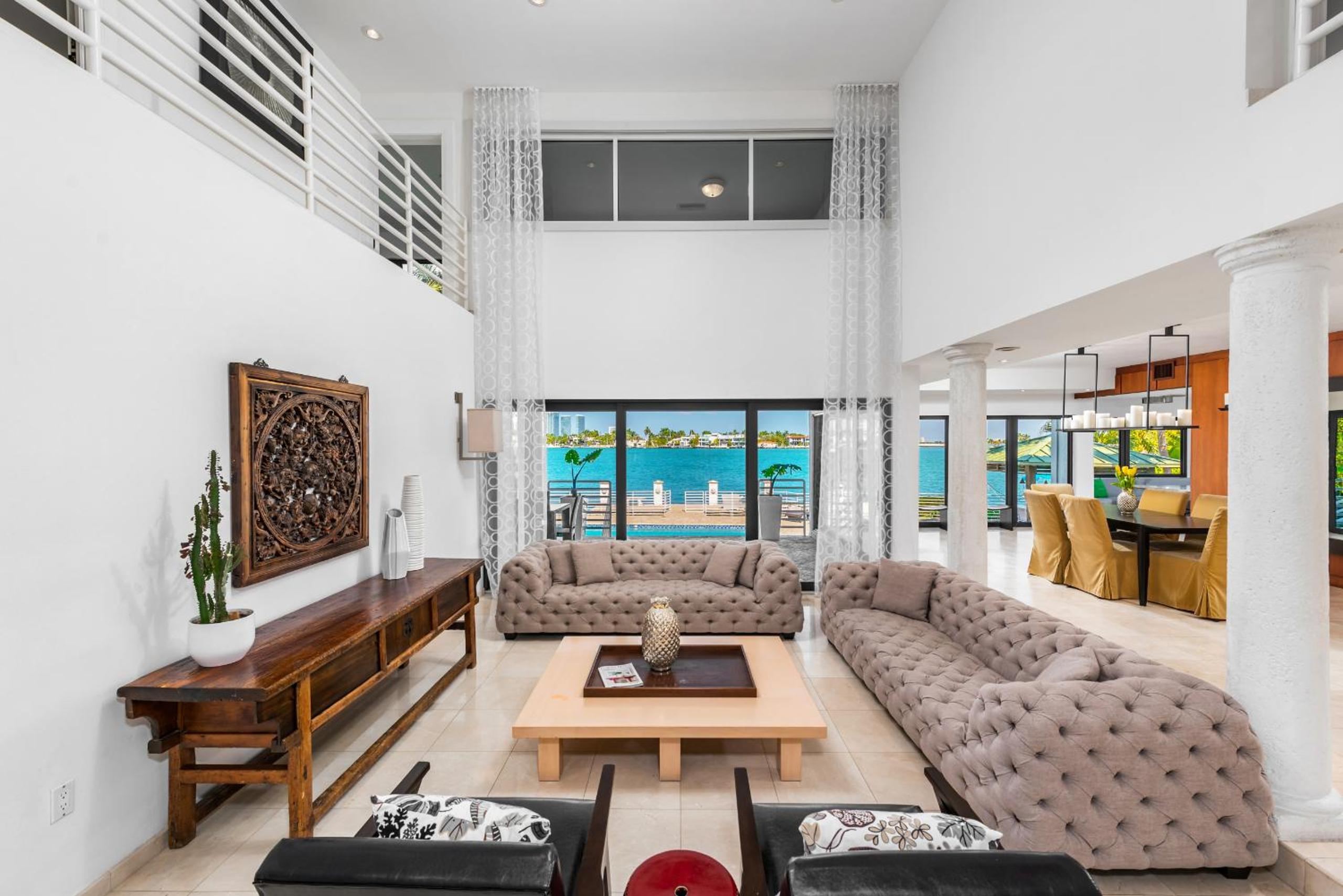 Discover Serenity by the See Your Exclusive Miami Beach Escape!