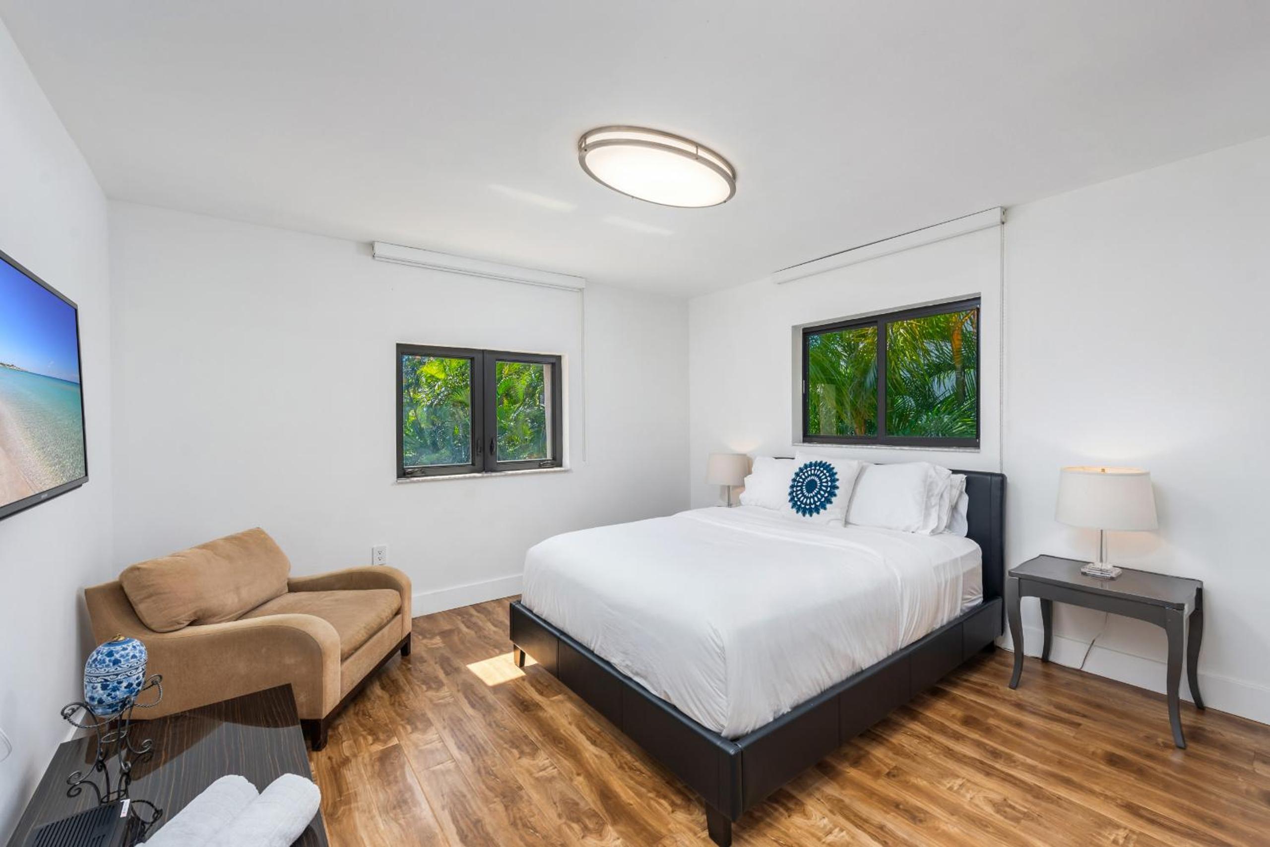 Discover Serenity by the See Your Exclusive Miami Beach Escape!