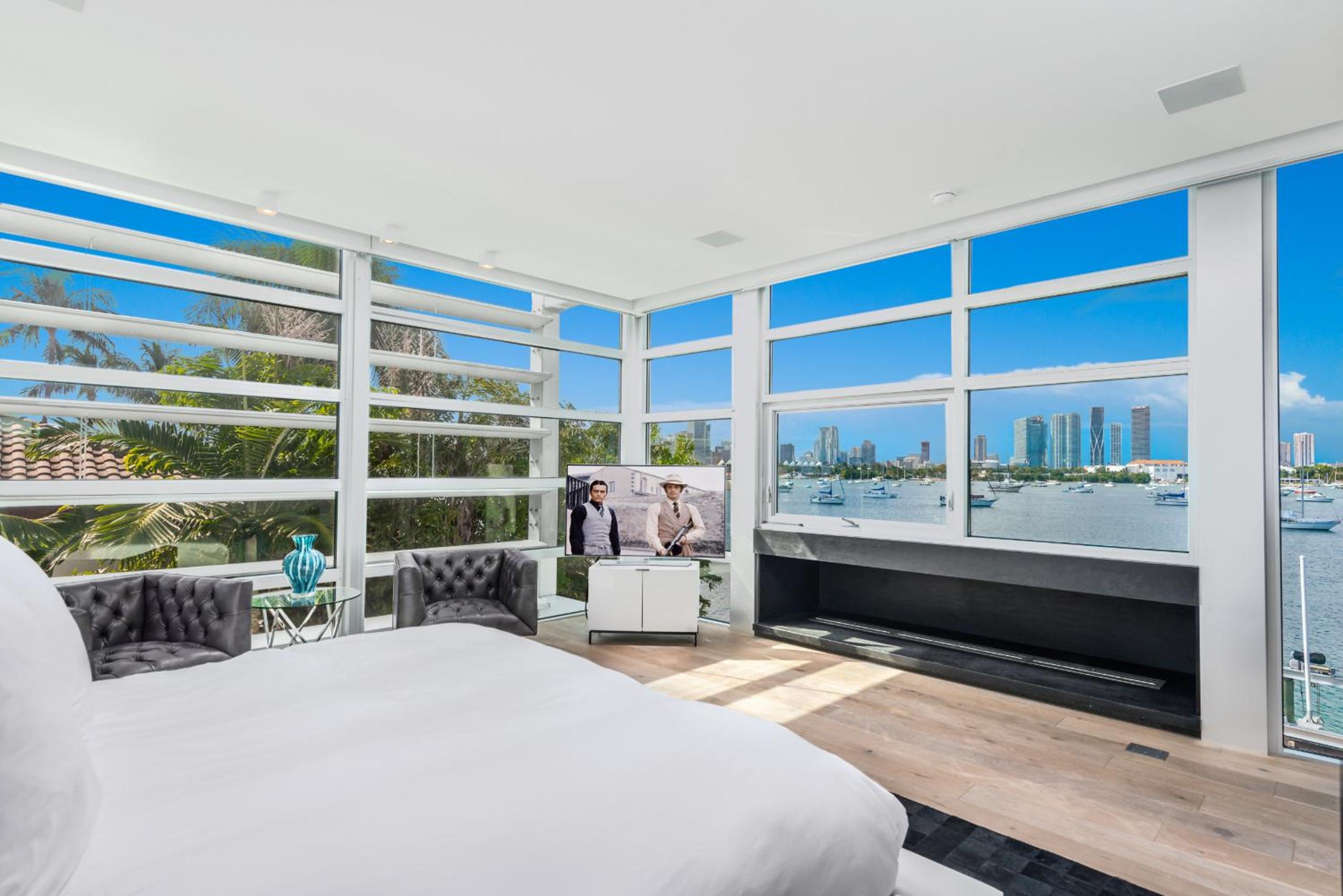 Indulge in Waterfront Elegance Your Ultra Luxury Miami Beach Estate Beckons!