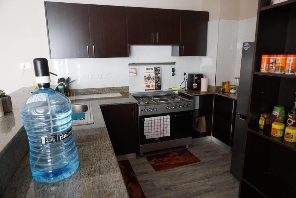 Modern 2BR Sanctuary, Pool & Gym view 5