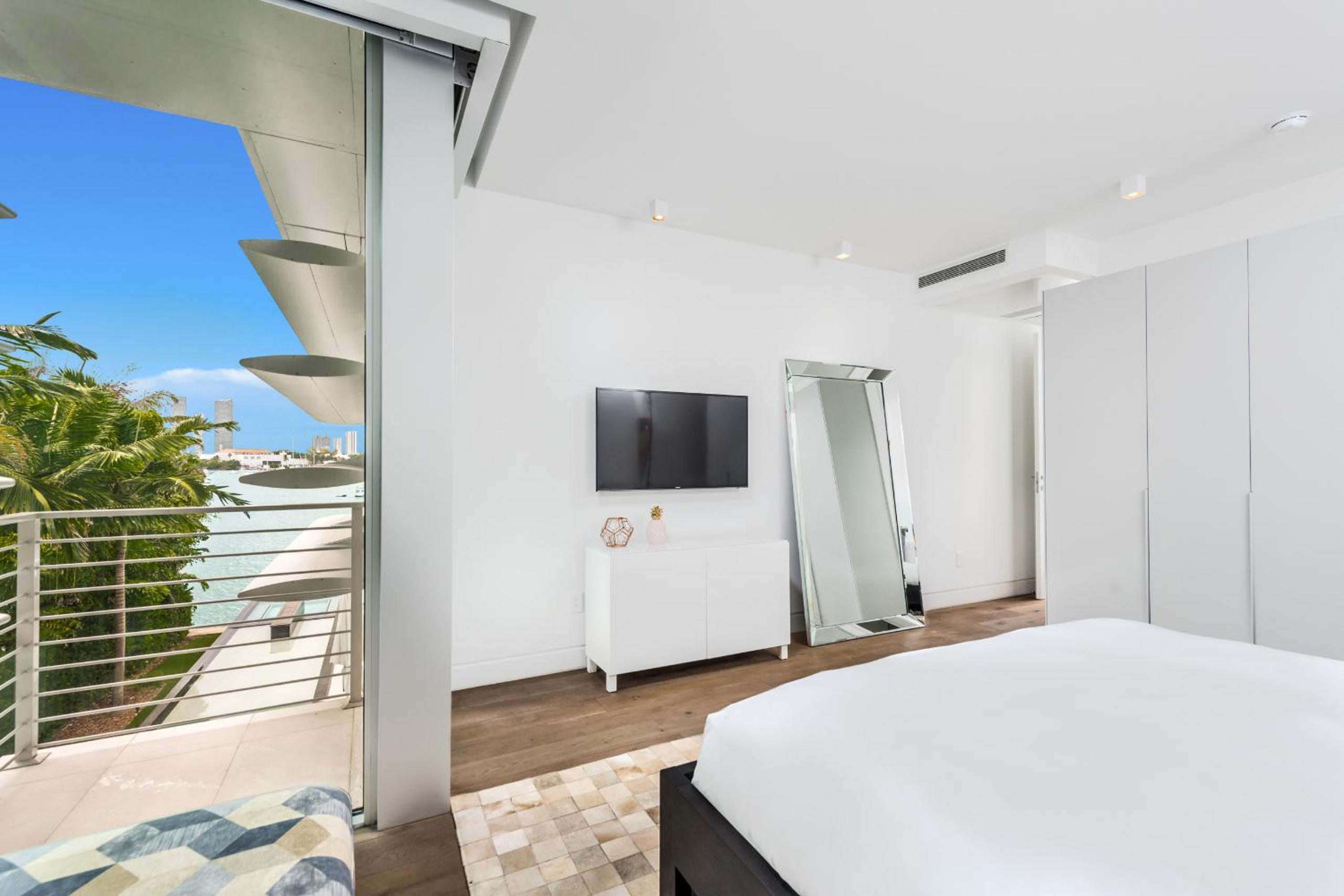 Indulge in Waterfront Elegance Your Ultra Luxury Miami Beach Estate Beckons!