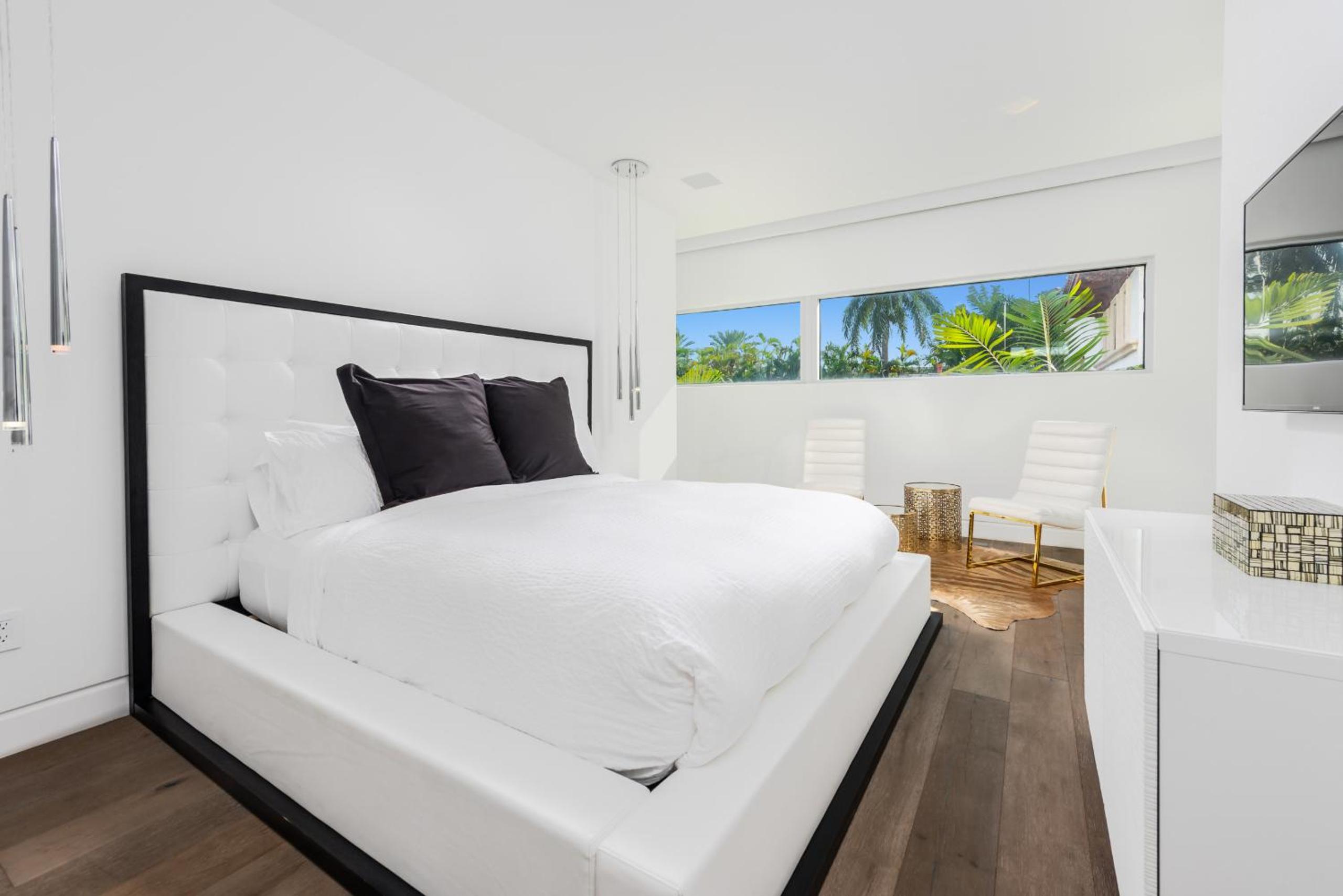 Indulge in Waterfront Elegance Your Ultra Luxury Miami Beach Estate Beckons!