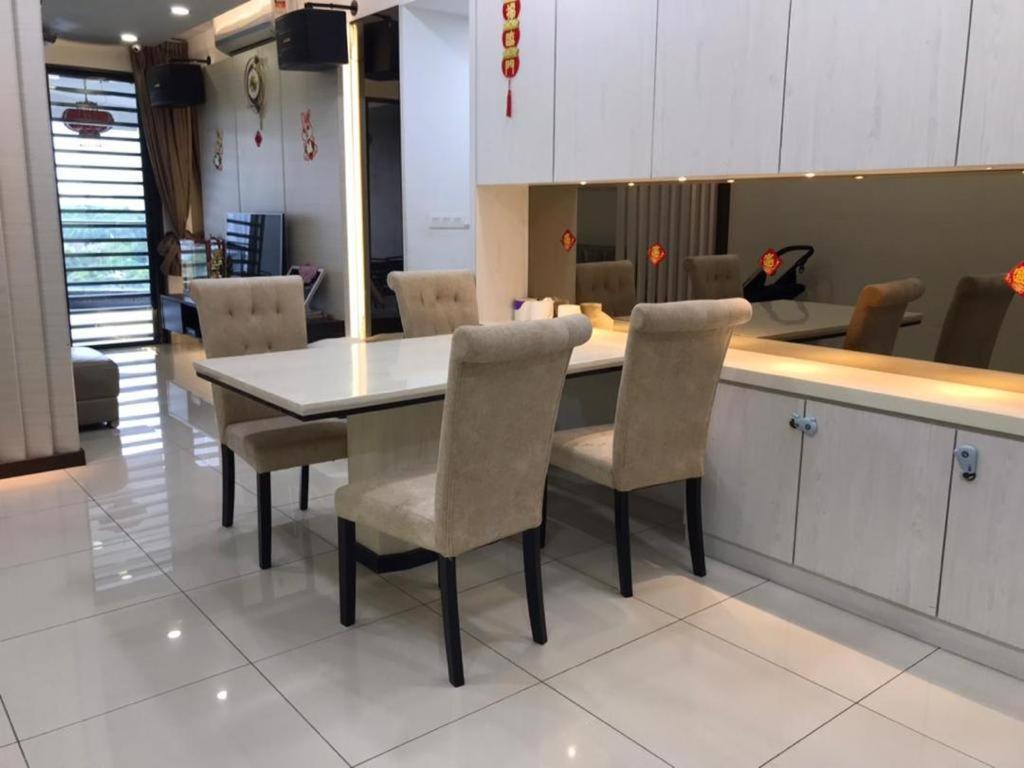 Lakepark Residence KL North