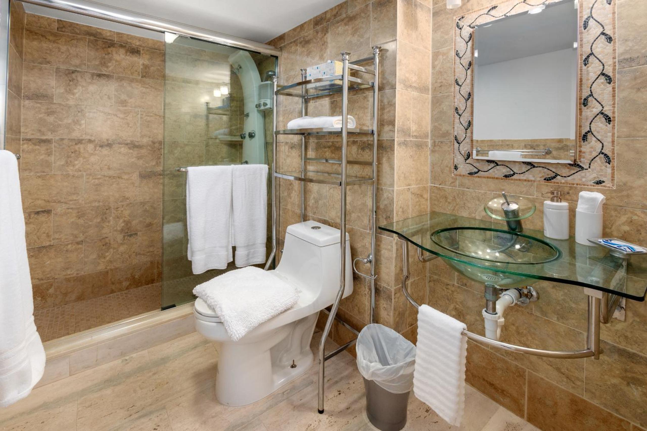 Experience Opulence Your Exclusive Waterfront Sanctuary in Miami Beach