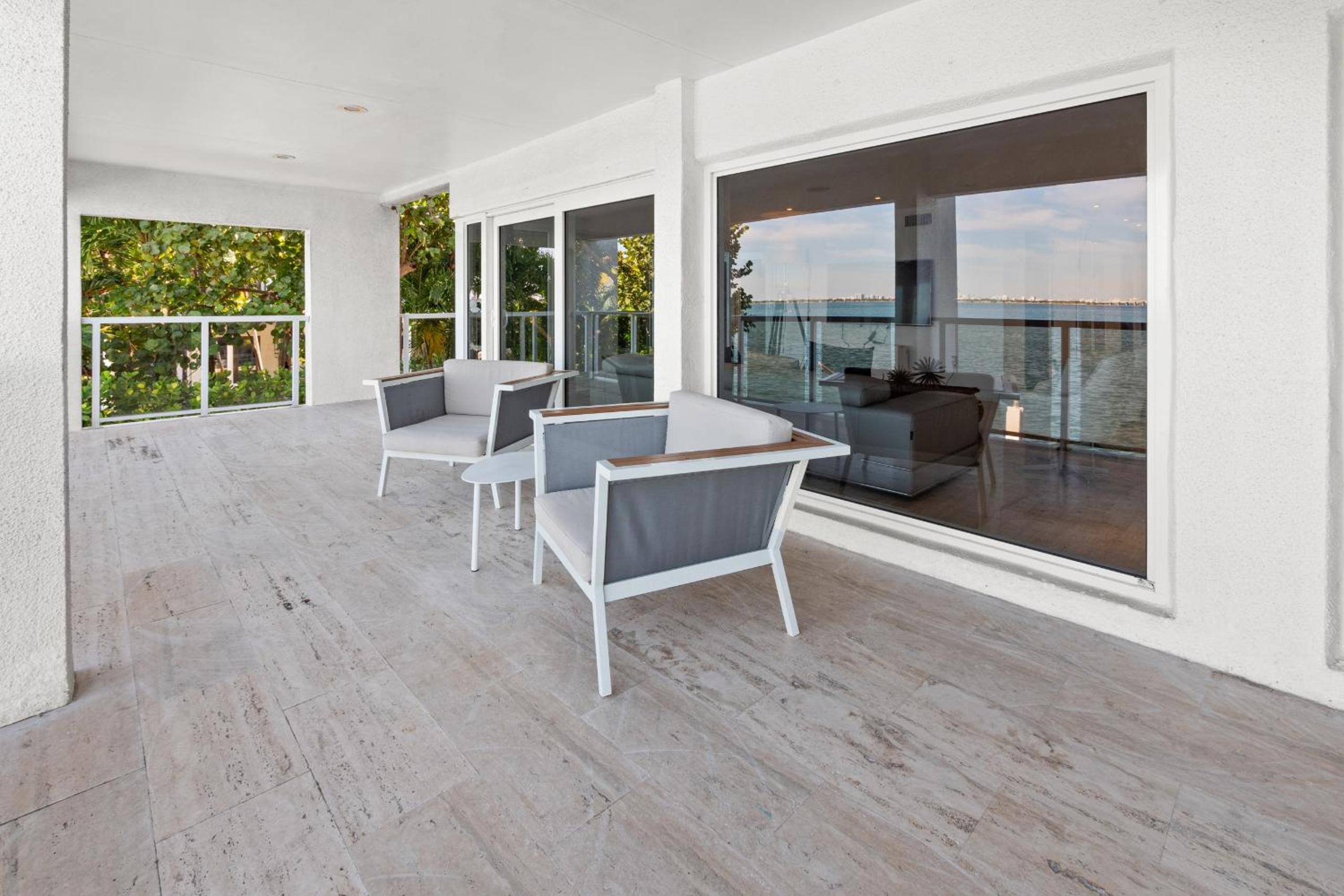Experience Opulence Your Exclusive Waterfront Sanctuary in Miami Beach