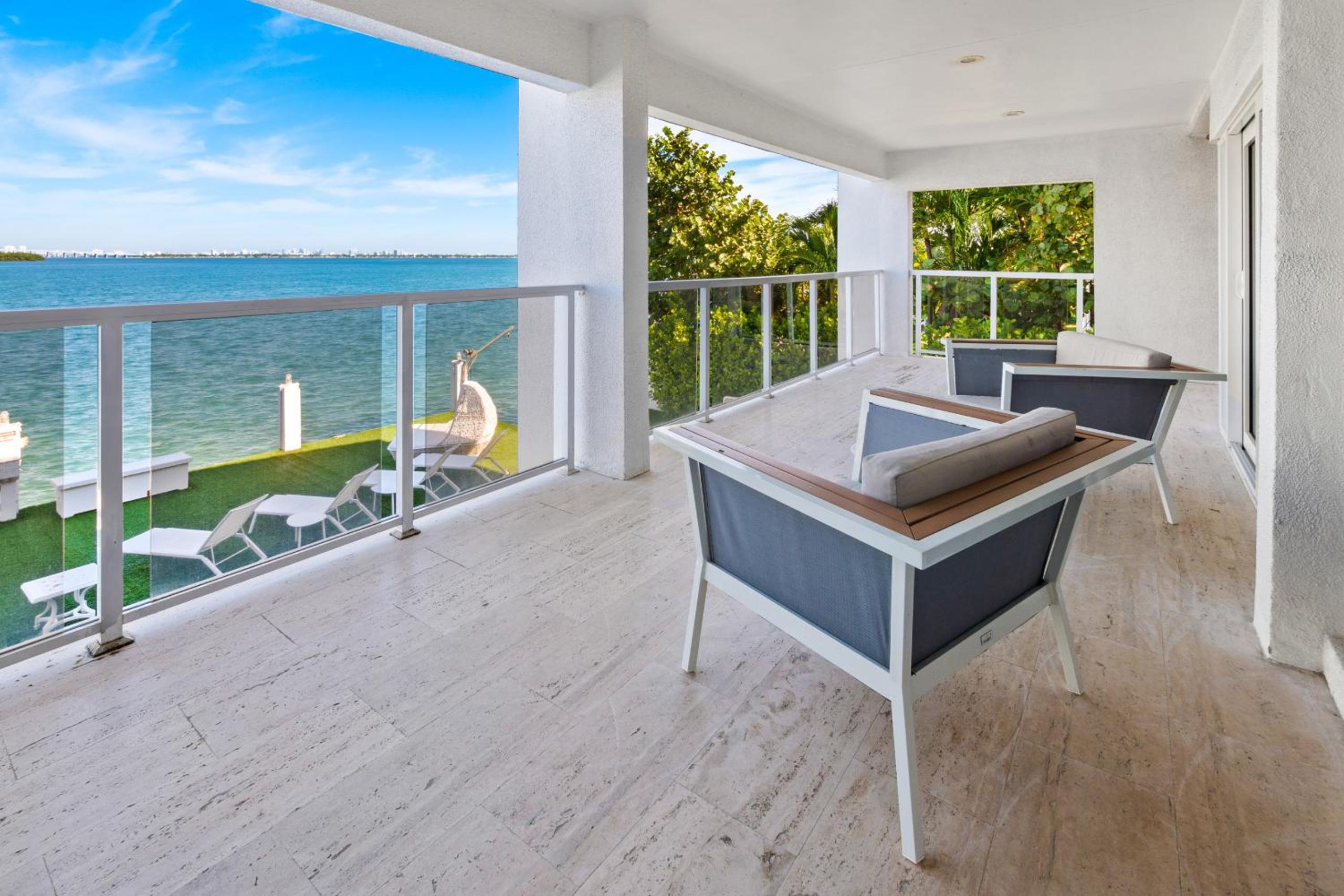 Experience Opulence Your Exclusive Waterfront Sanctuary in Miami Beach