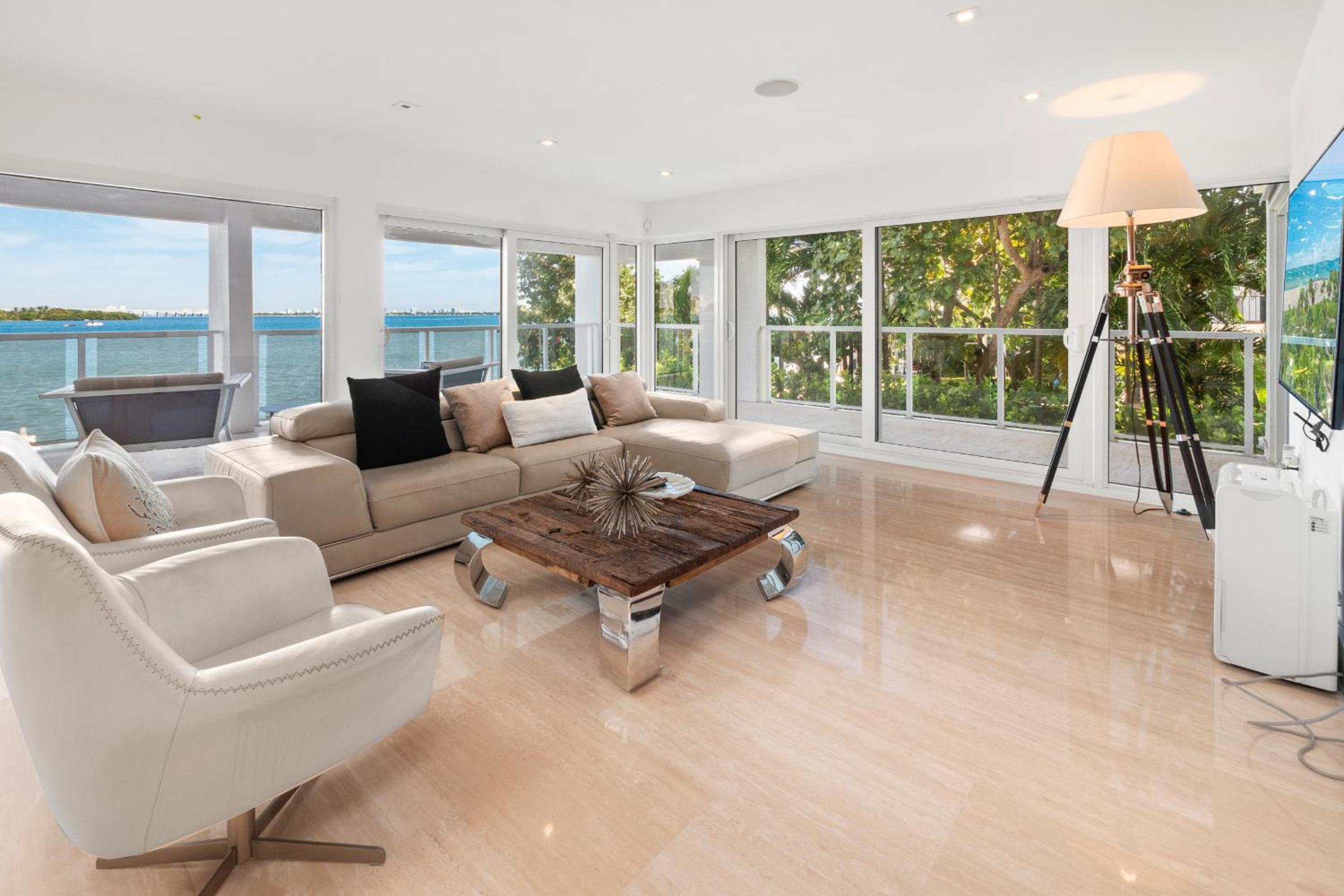 Experience Opulence Your Exclusive Waterfront Sanctuary in Miami Beach