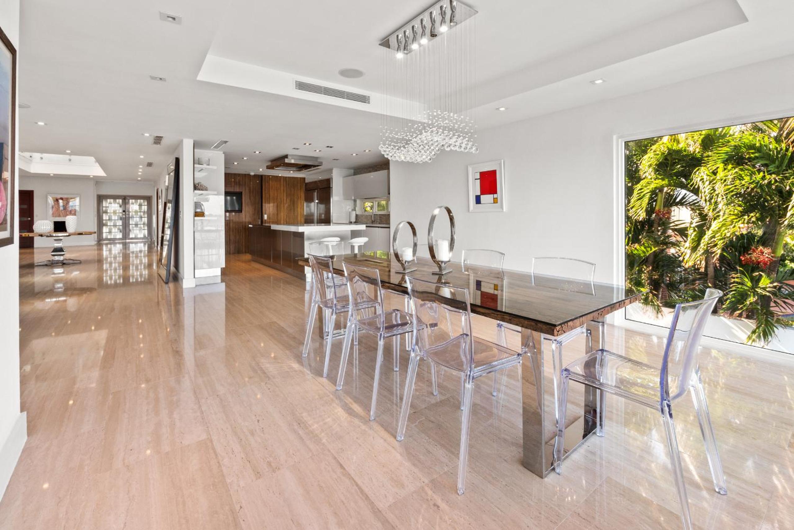 Experience Opulence Your Exclusive Waterfront Sanctuary in Miami Beach