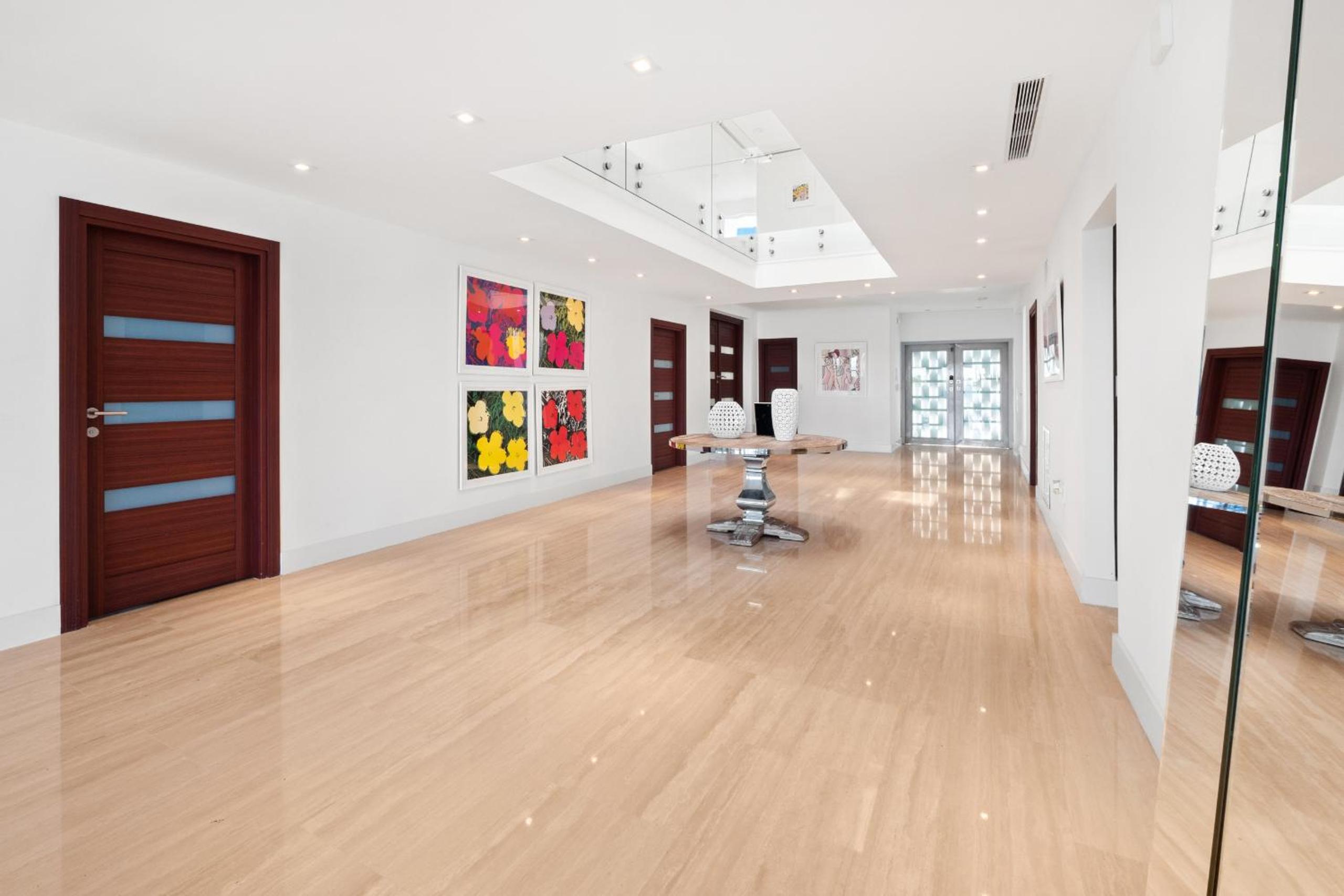 Experience Opulence Your Exclusive Waterfront Sanctuary in Miami Beach