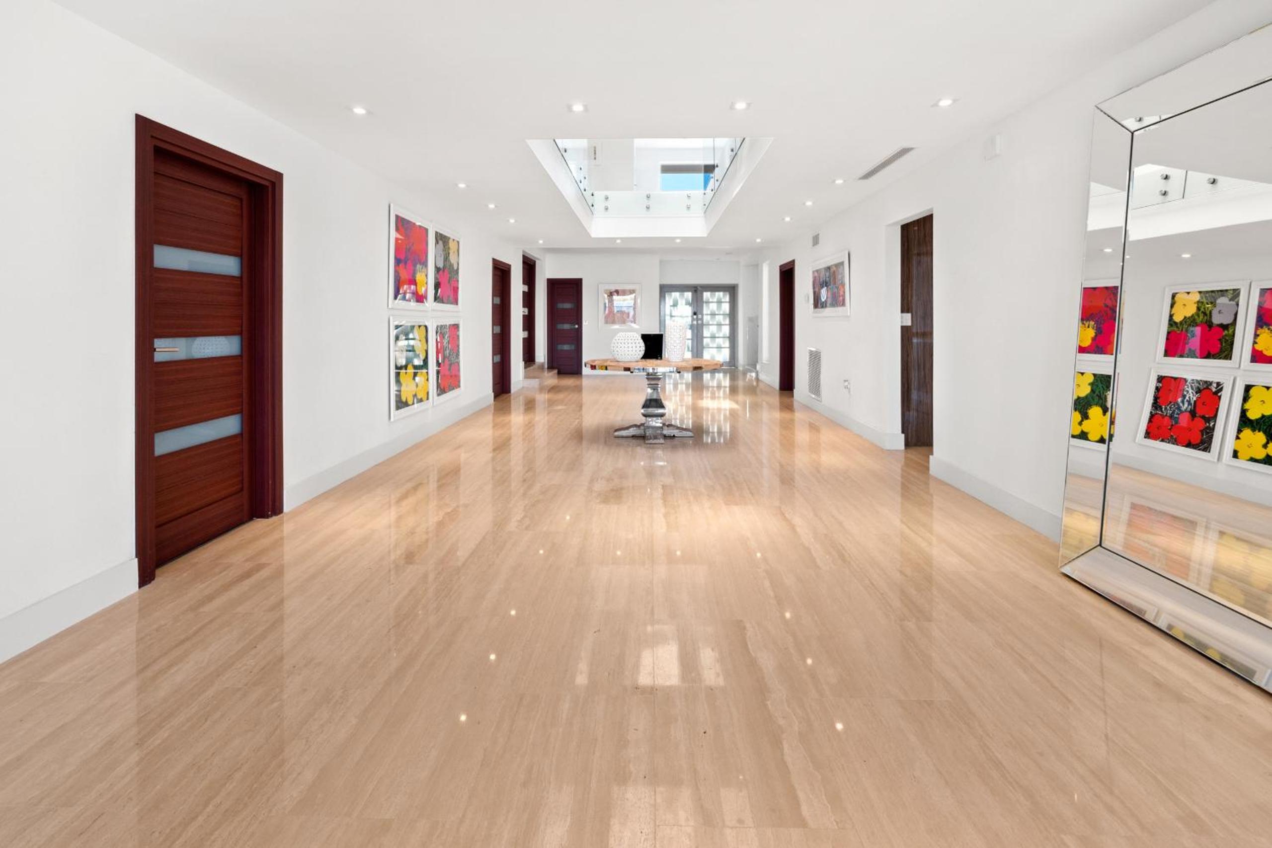 Experience Opulence Your Exclusive Waterfront Sanctuary in Miami Beach