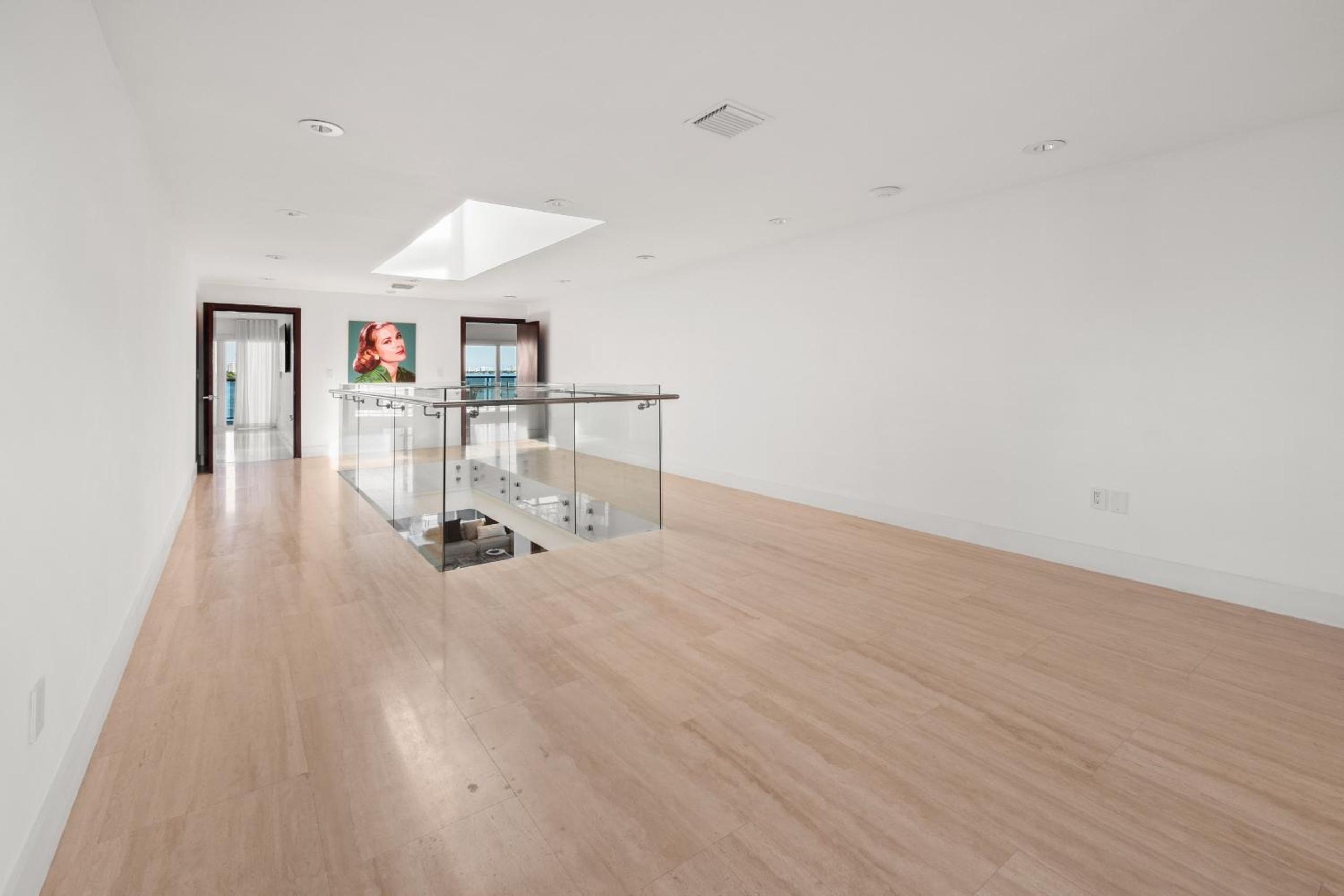 Experience Opulence Your Exclusive Waterfront Sanctuary in Miami Beach