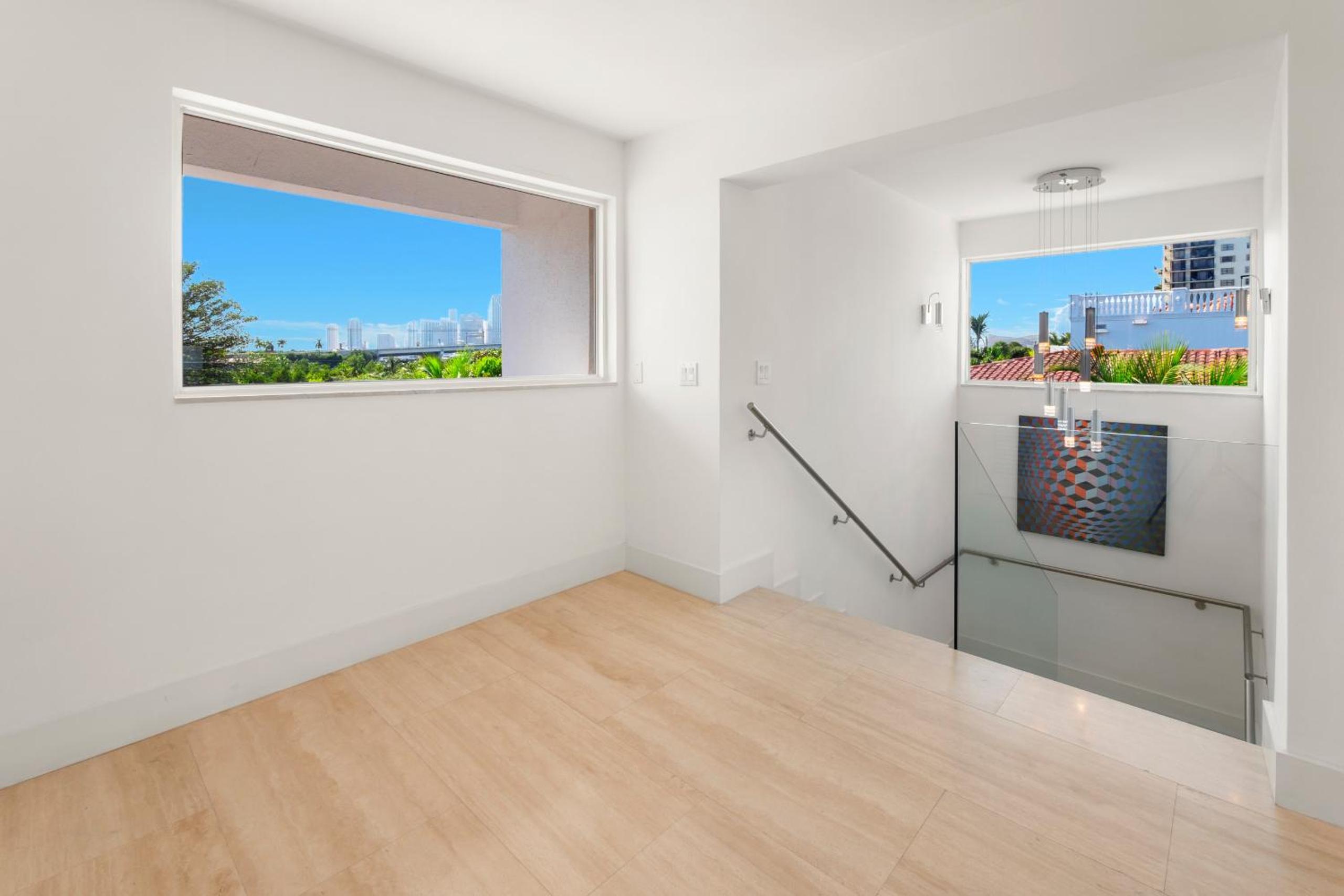 Experience Opulence Your Exclusive Waterfront Sanctuary in Miami Beach