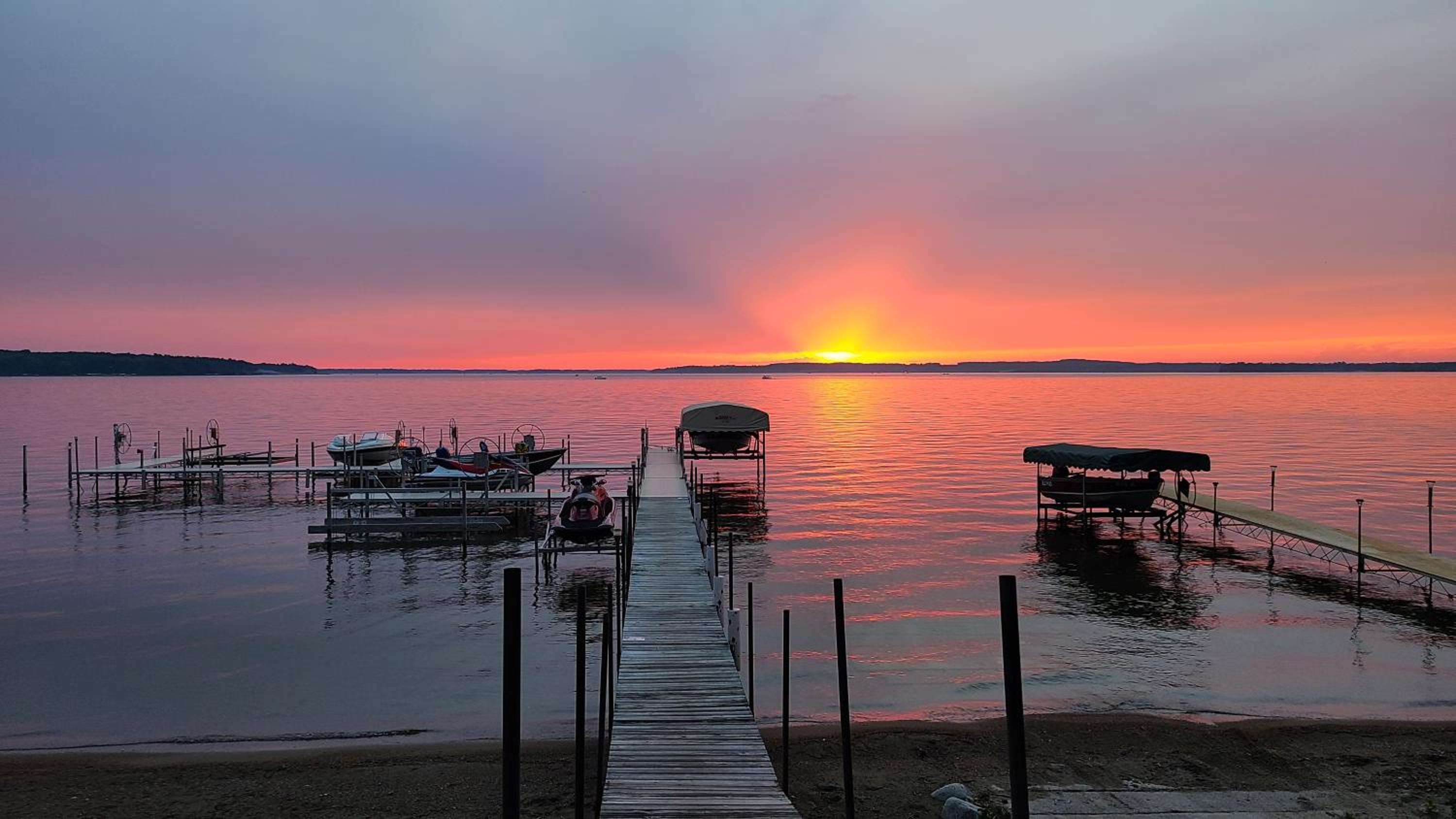 Alexandria Vacations - Viking Bay Resort and Lodge - Property Image 3