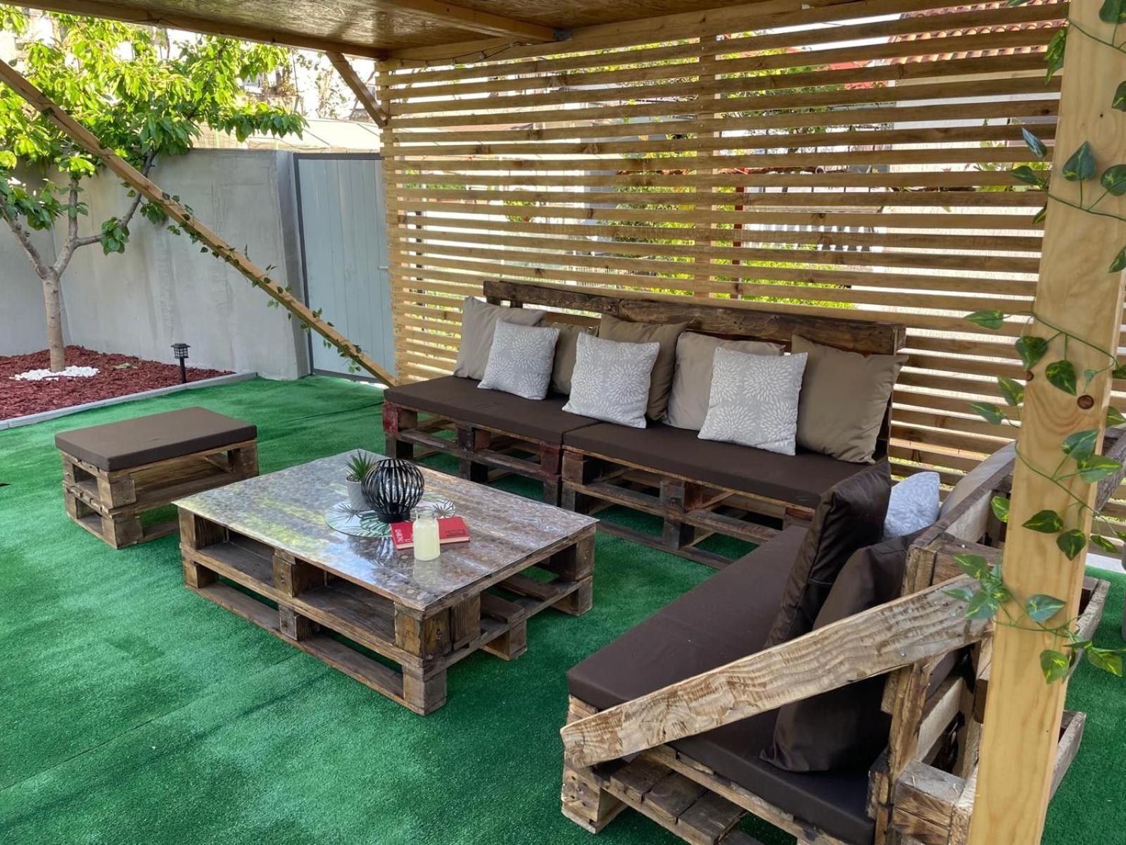 Hills Holiday House