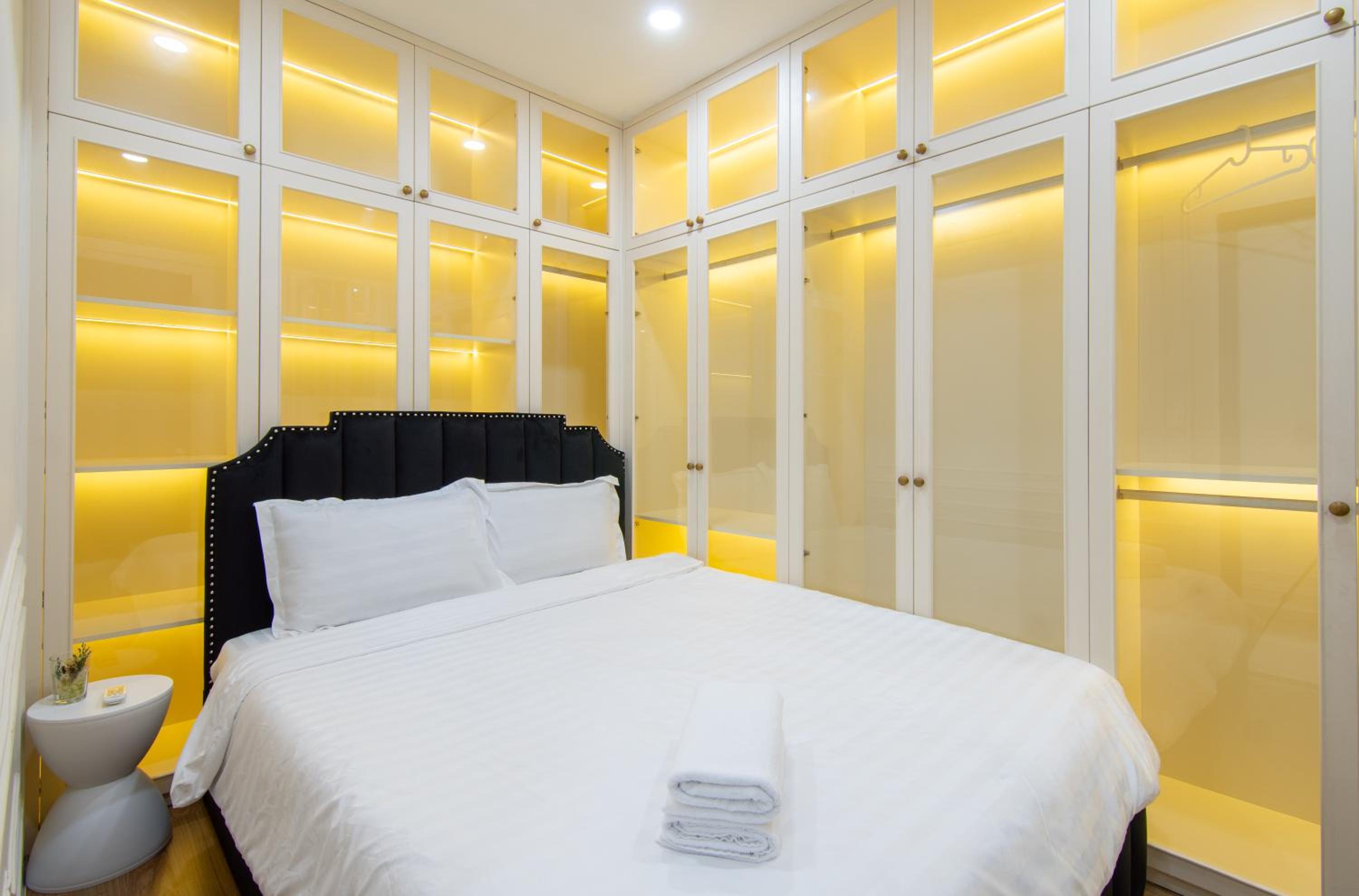 The Luxury GRAND RIVERSIDE Apartment City Center