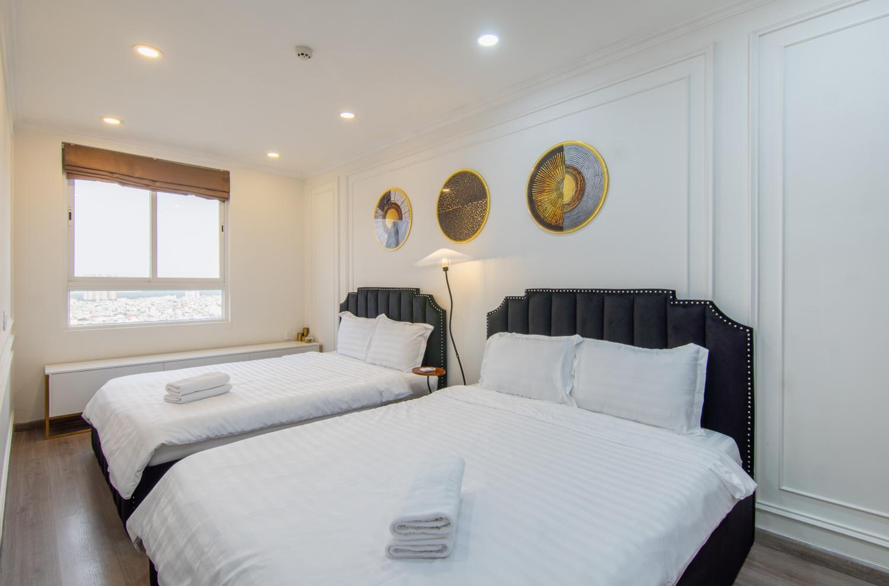 The Luxury GRAND RIVERSIDE Apartment City Center