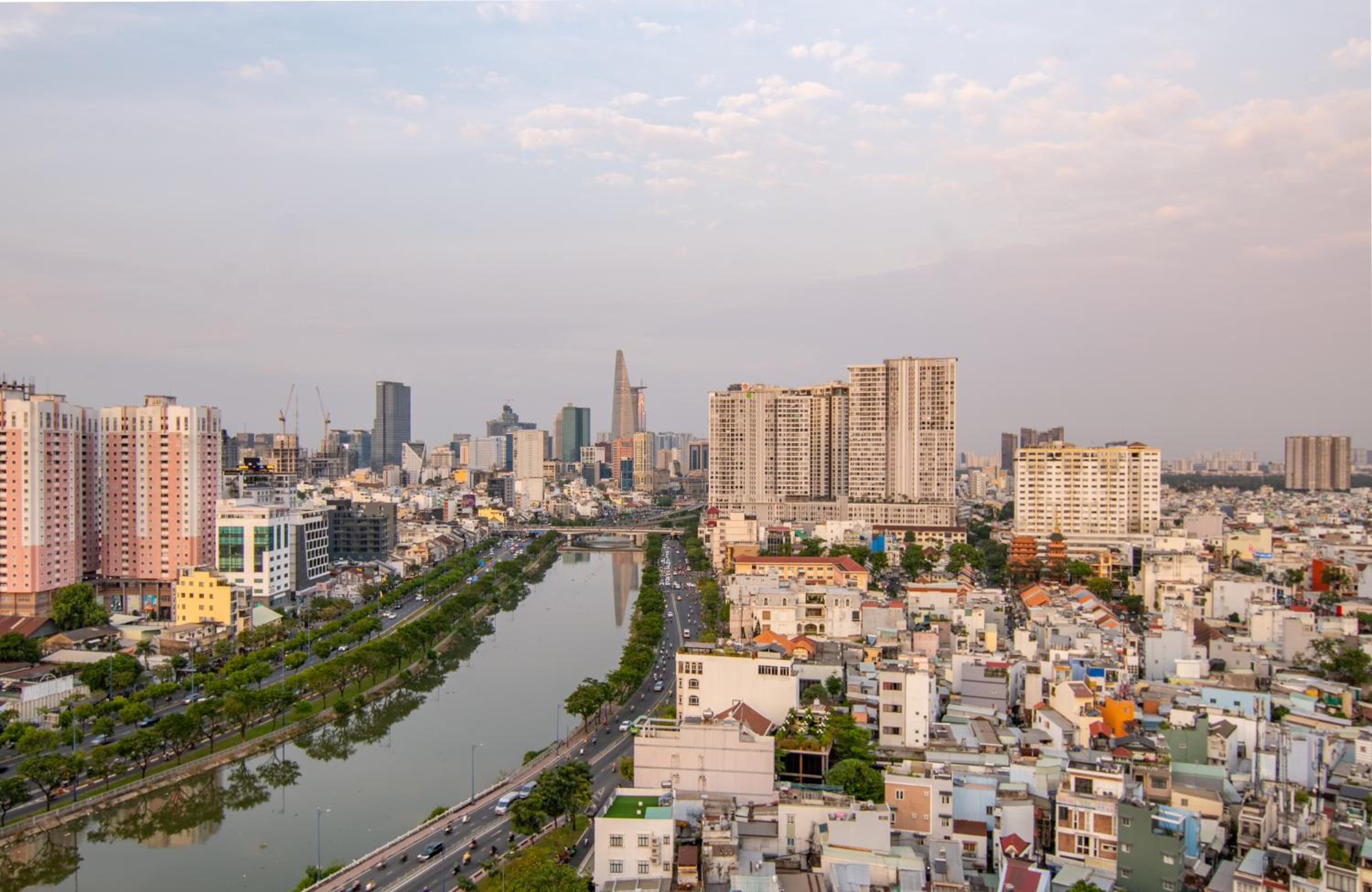 The Luxury GRAND RIVERSIDE Apartment City Center