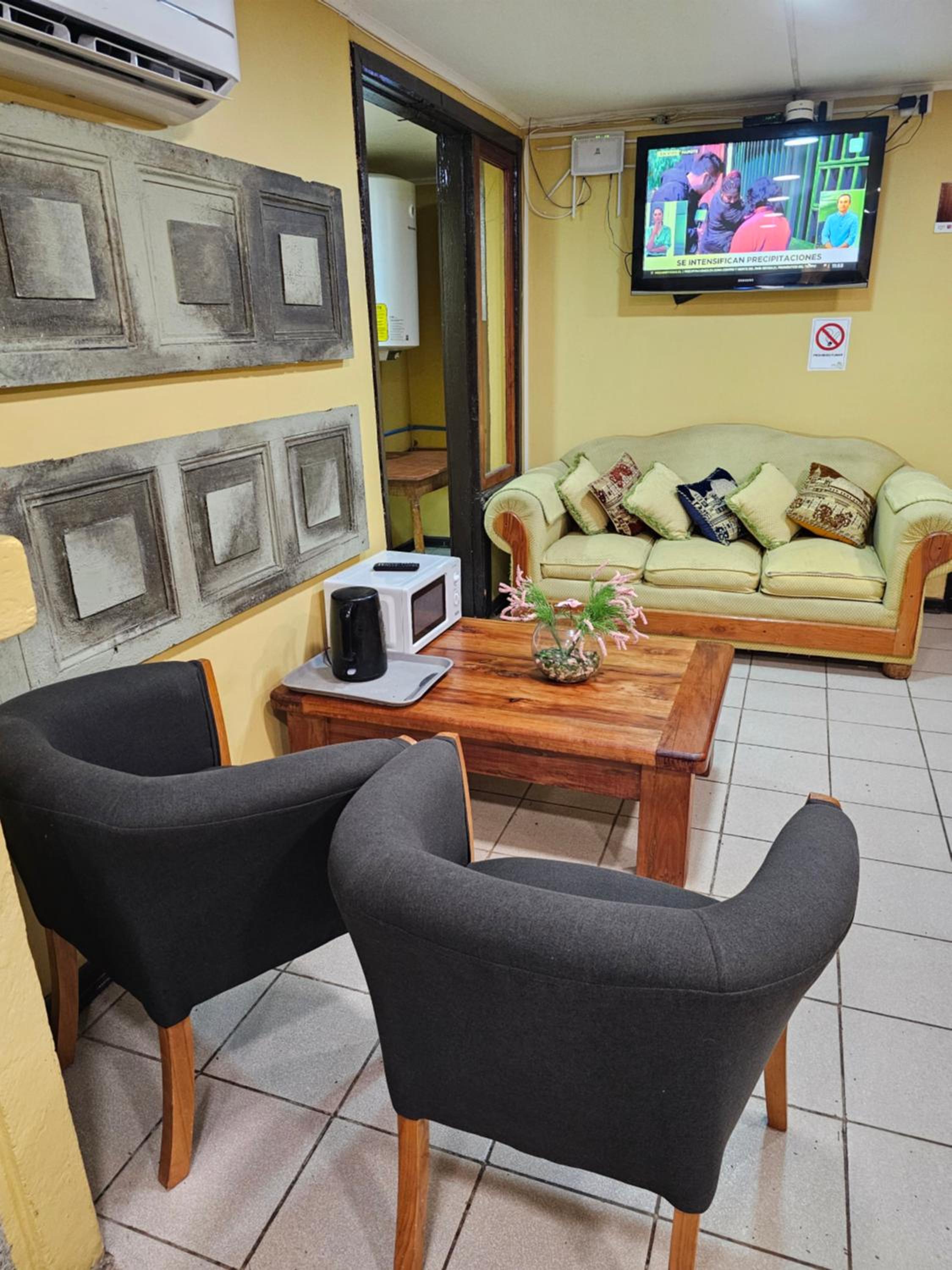 Hostal Aleros