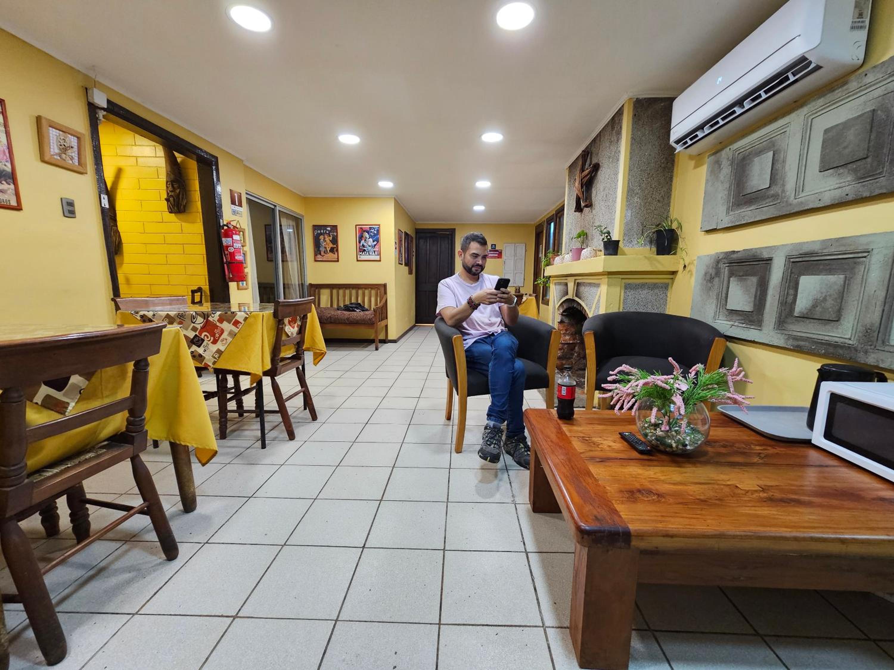 Hostal Aleros