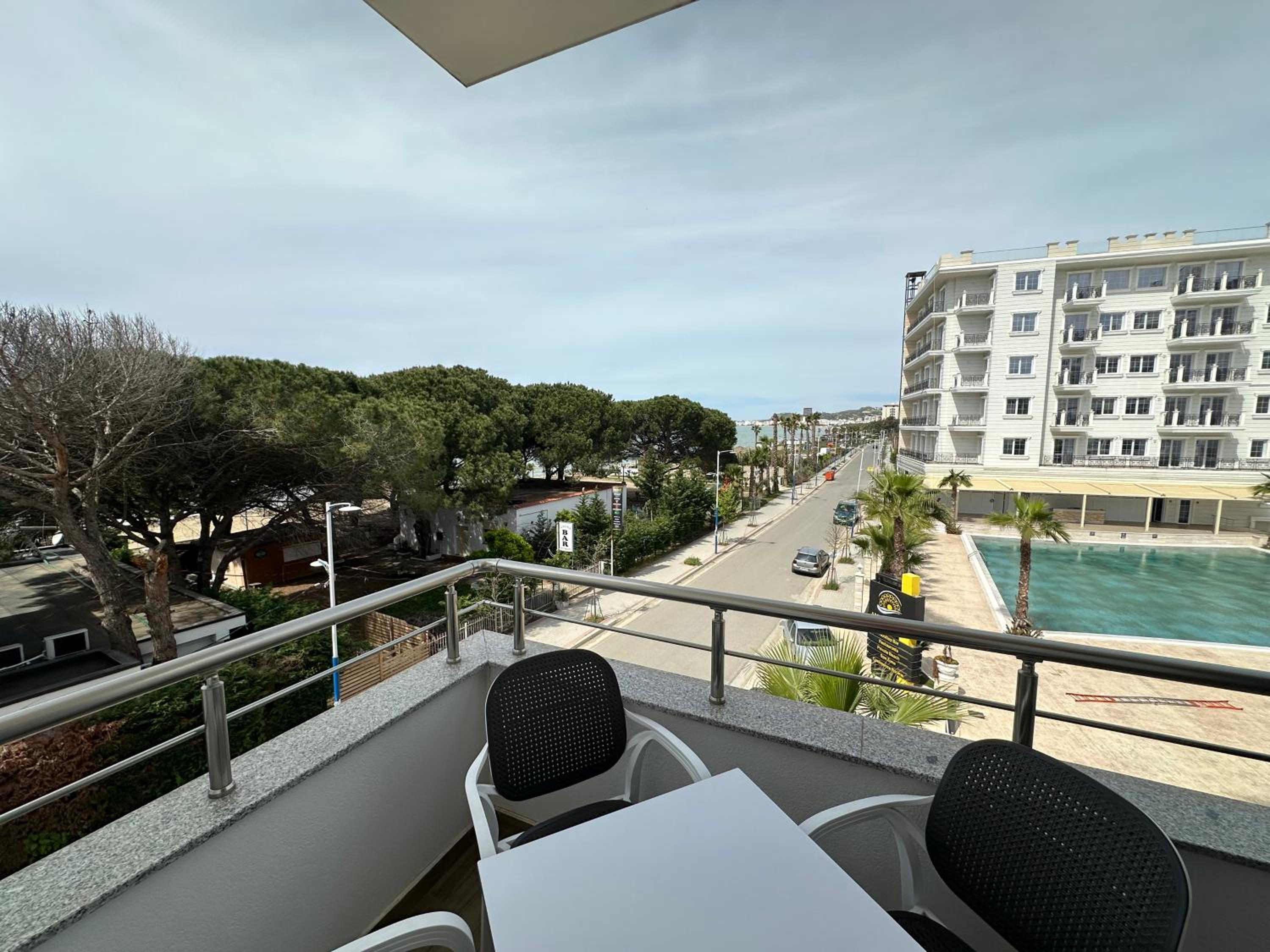 Sunset Seaview Apartment 305