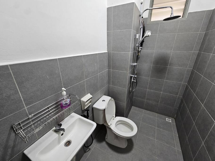 E! Best Apartment photo 2