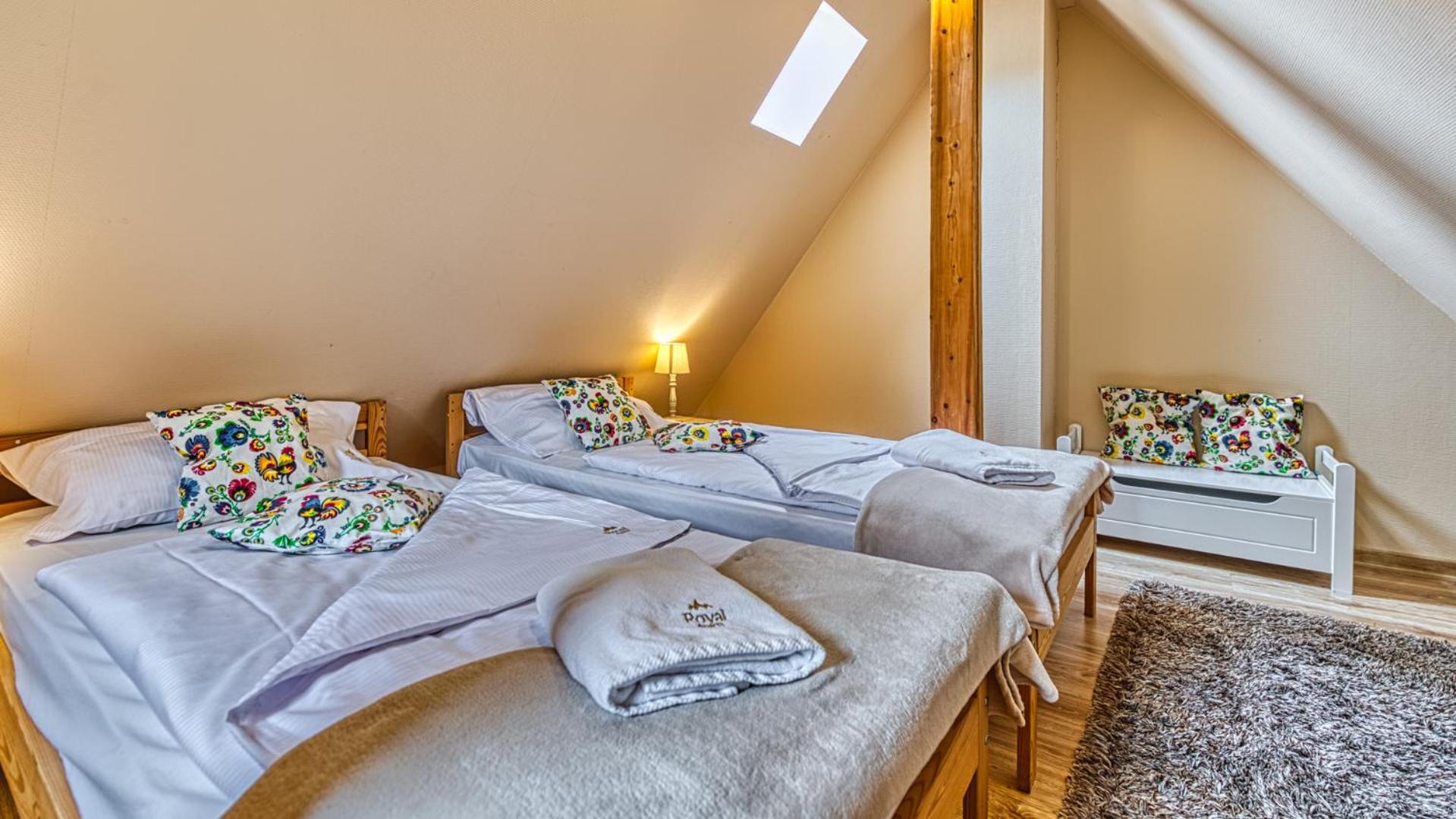 ROYAL APARTS Villa Vika Apartamenty Górskie z ogrodem