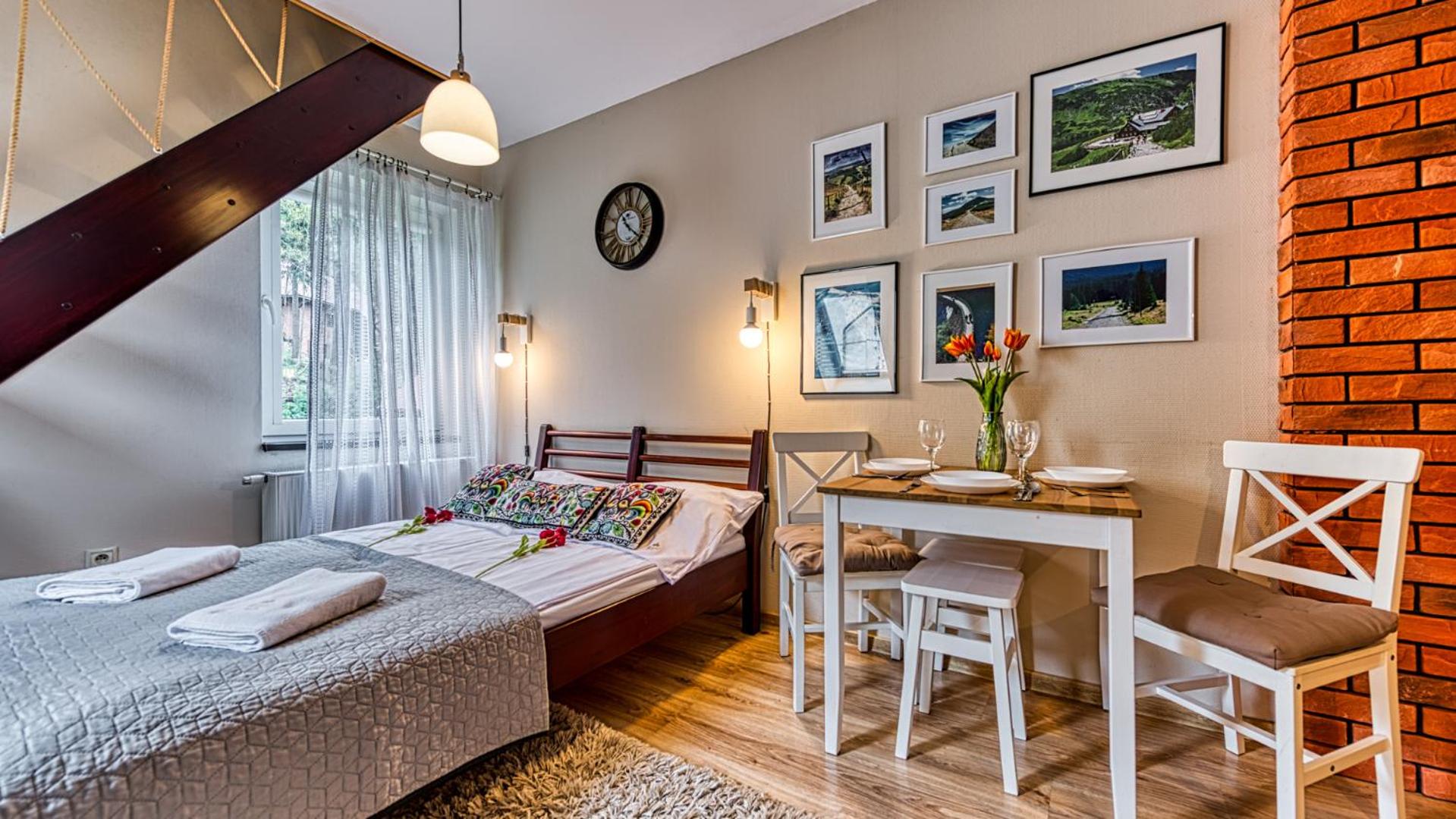 ROYAL APARTS Villa Vika Apartamenty Górskie z ogrodem