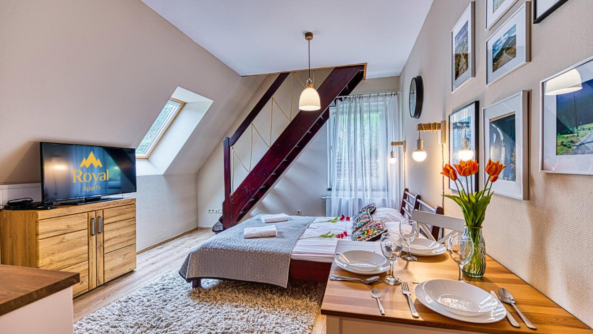 ROYAL APARTS Villa Vika Apartamenty Górskie z ogrodem