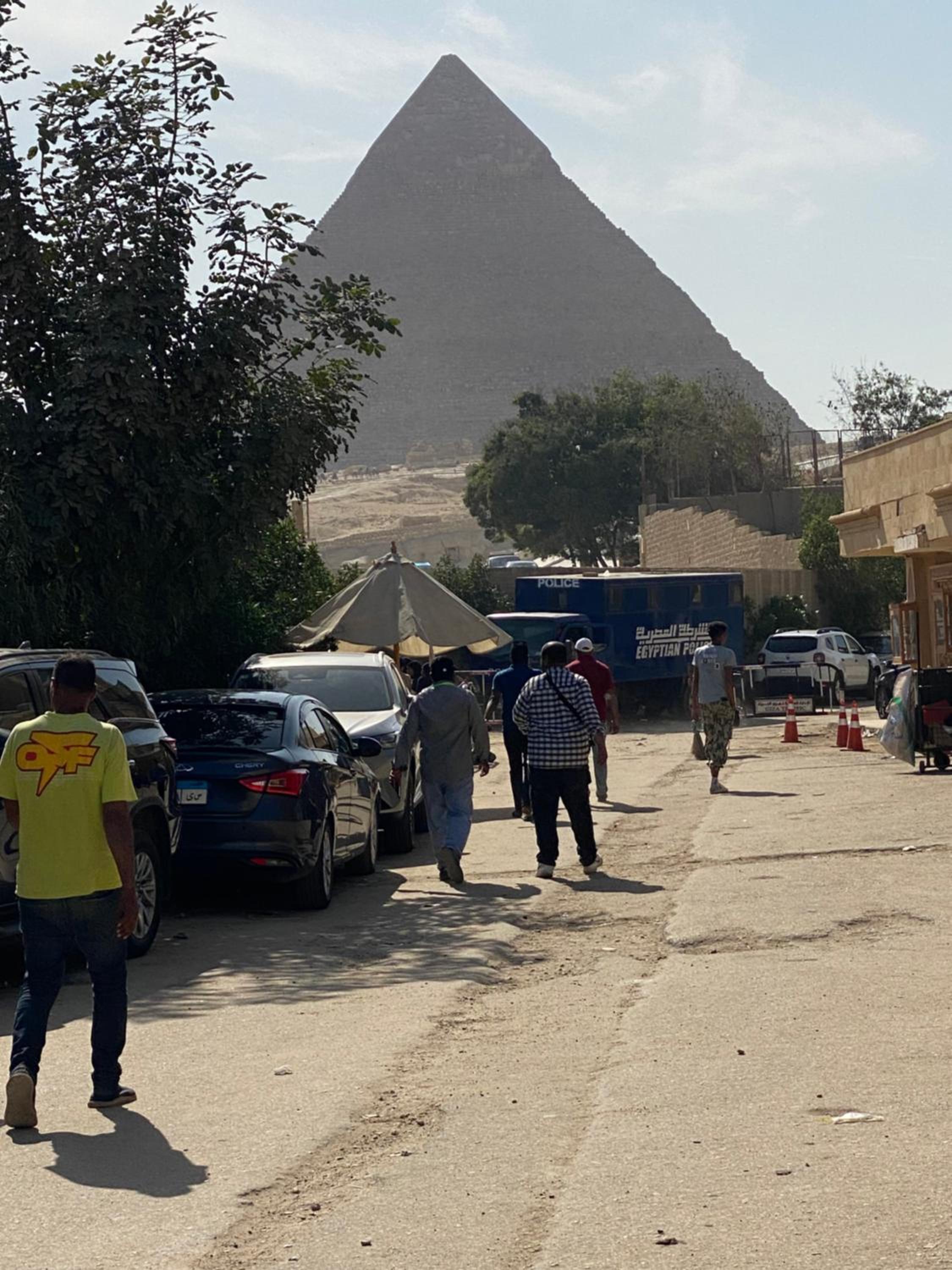 Pyramids Cleopatra Apartment