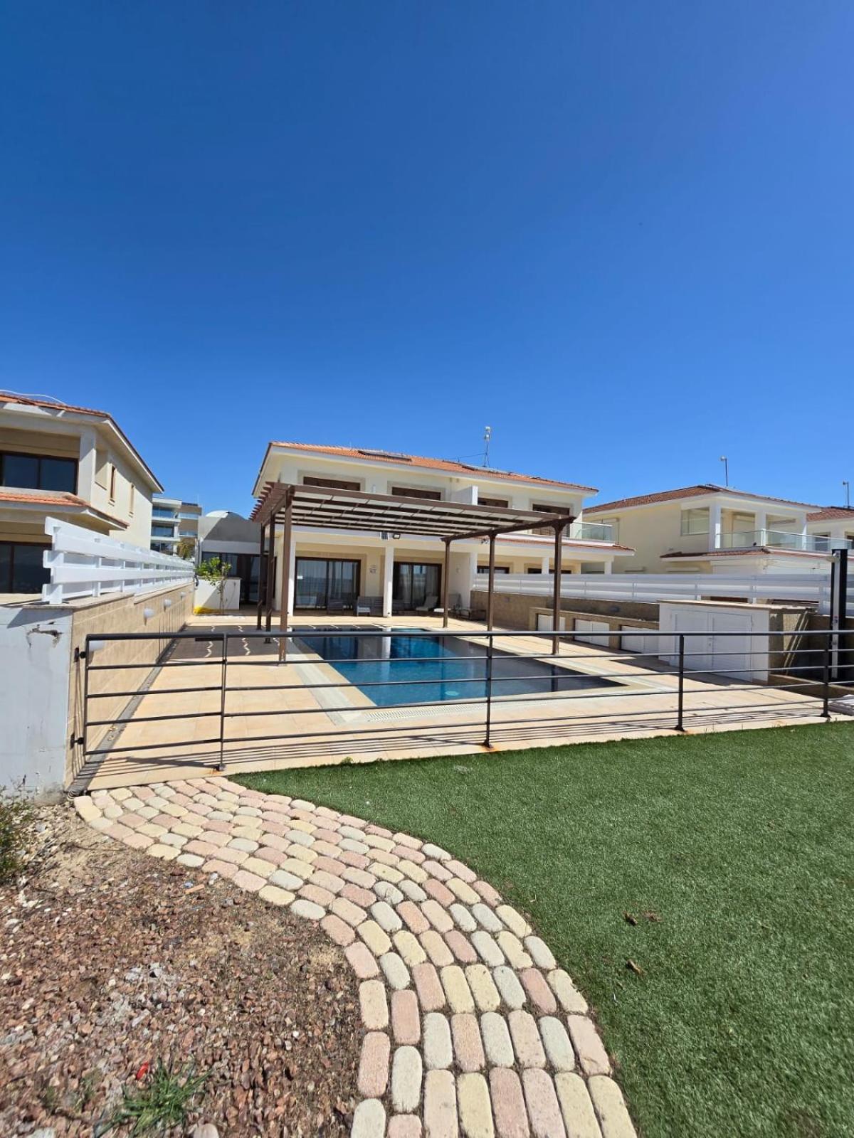 Fabulous beach front house with pool
