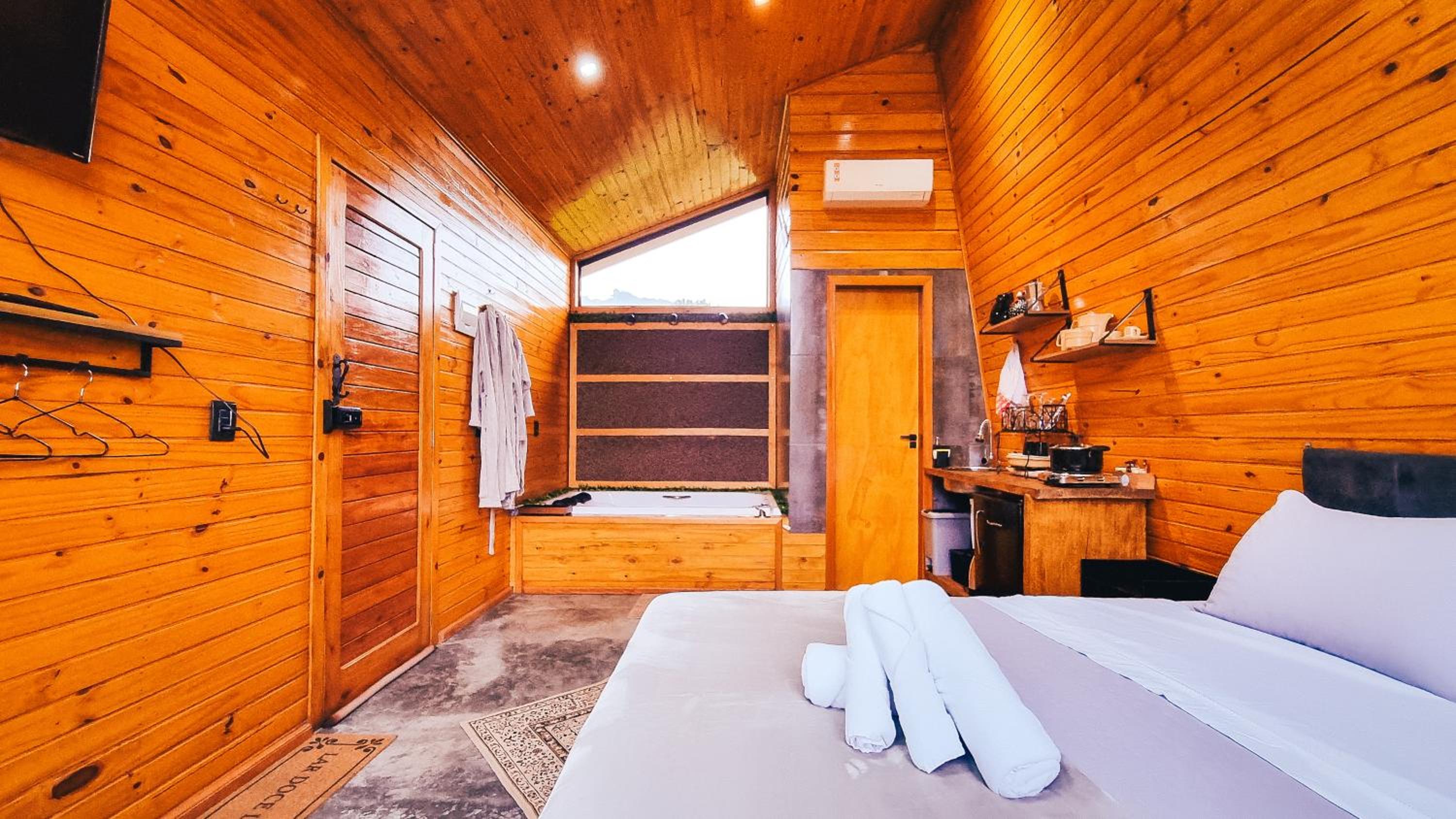 Sand River - Cabanas com românticas hidromassagem entre Urubici e Urupema