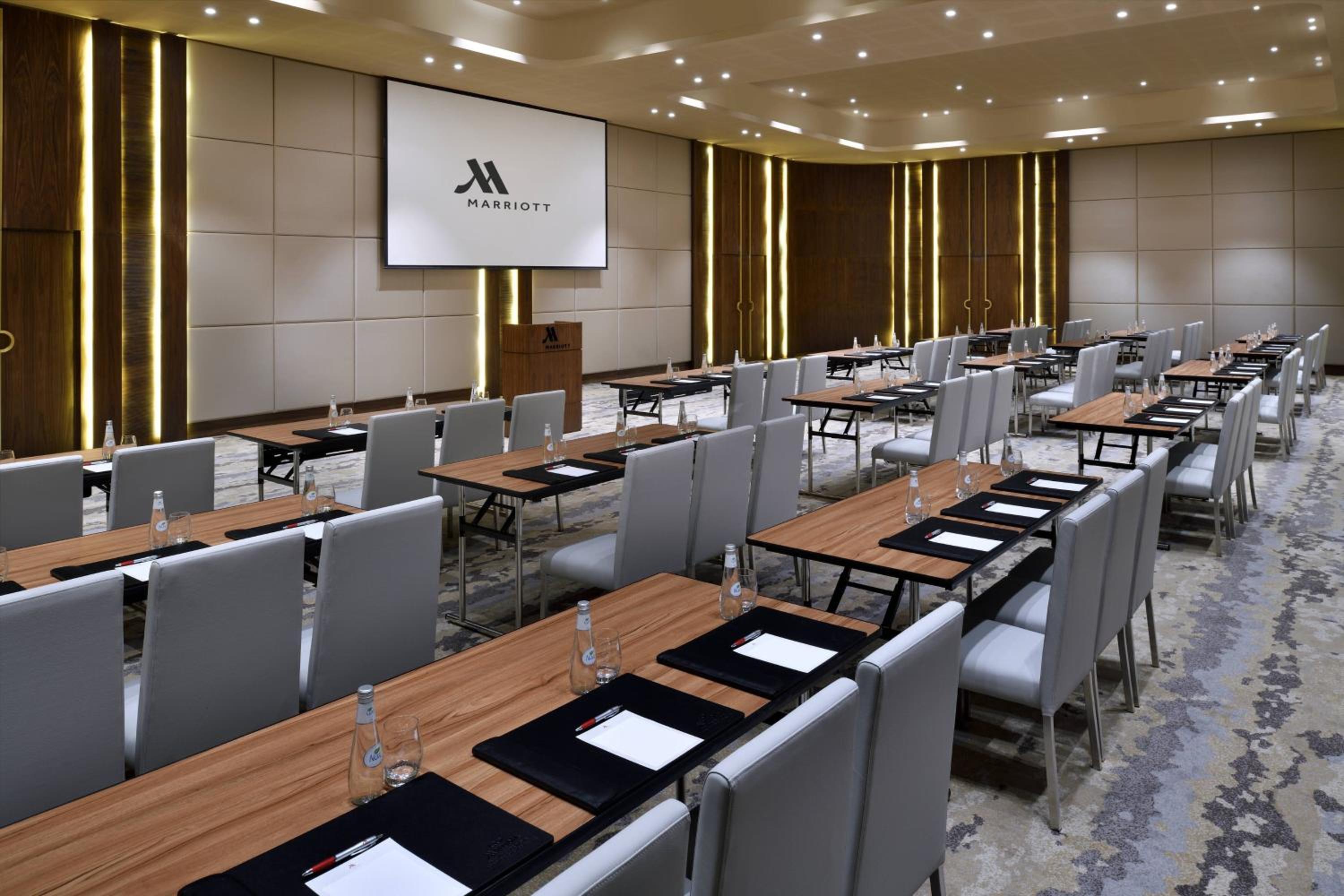 Riyadh Diplomatic Quarter - Marriott Executive Apartments 104