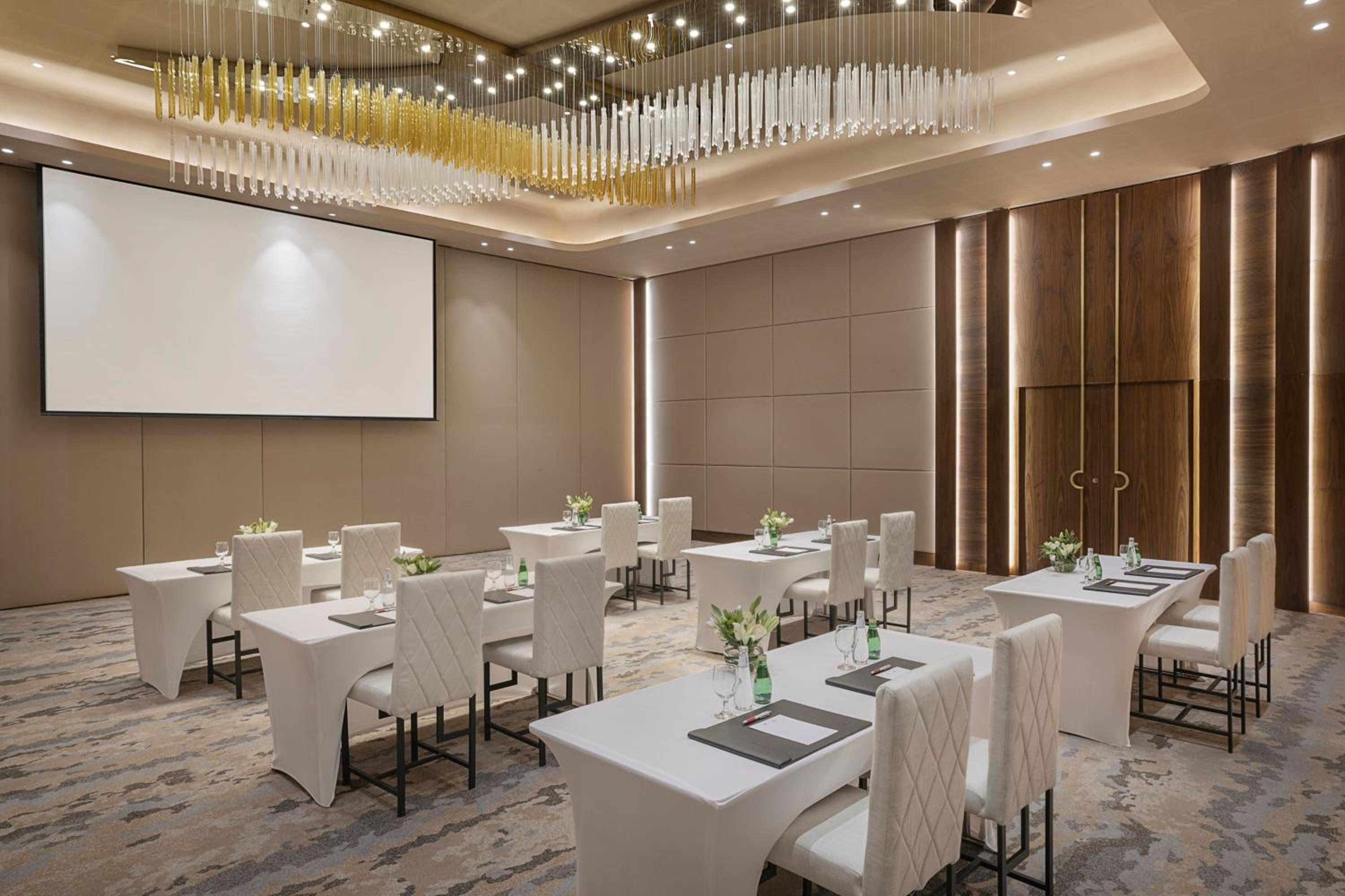 Riyadh Diplomatic Quarter - Marriott Executive Apartments 115