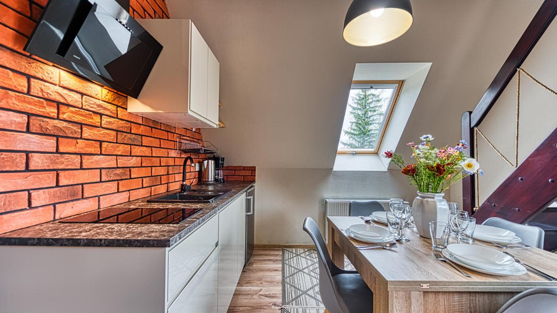 ROYAL APARTS Villa Vika Apartamenty Górskie z ogrodem