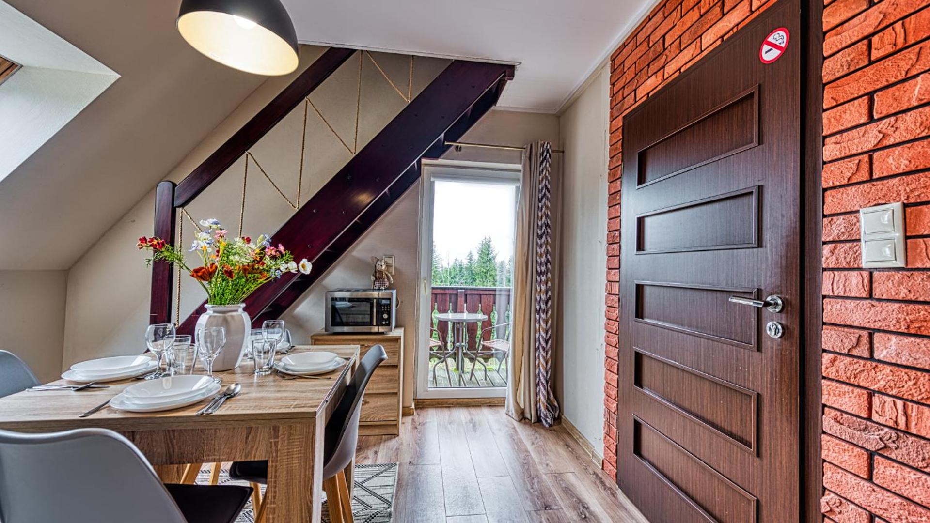 ROYAL APARTS Villa Vika Apartamenty Górskie z ogrodem