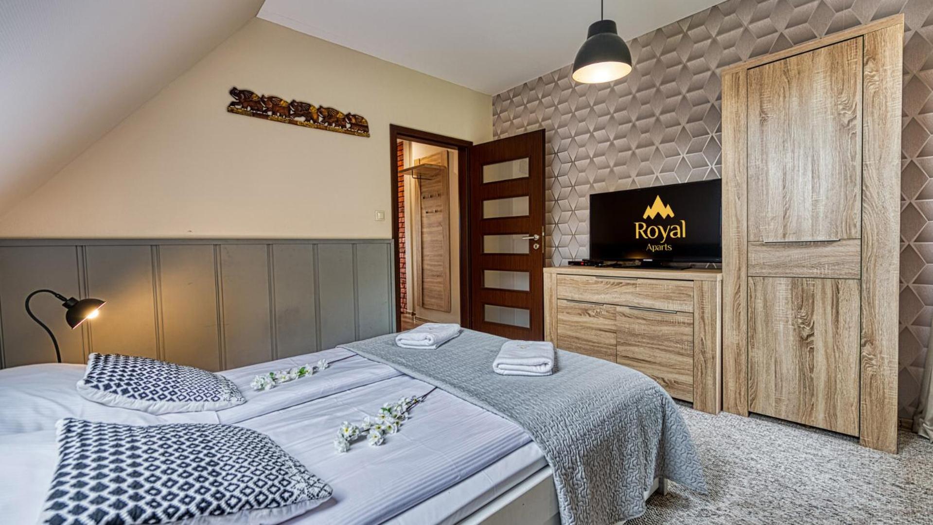 ROYAL APARTS Villa Vika Apartamenty Górskie z ogrodem