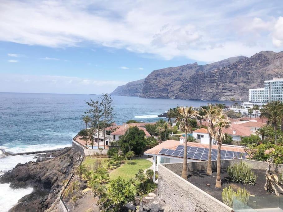 Apartamento con impresionantes vistas en Los Gigantes - Crab Island