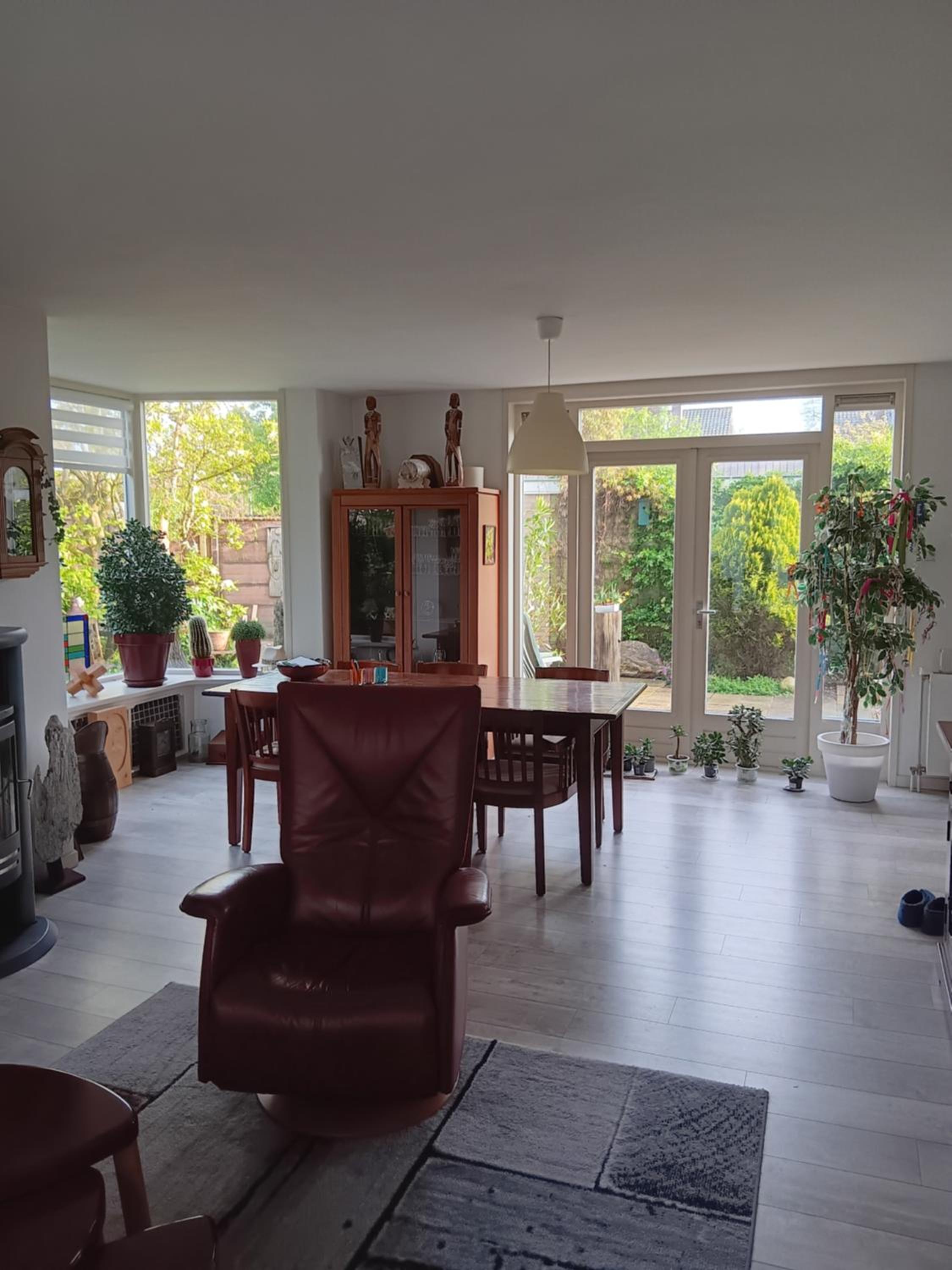 complete woning met zonnige achtertuin view 5