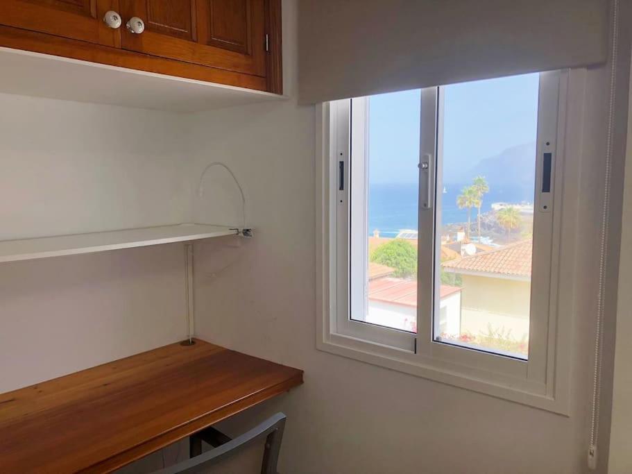 Apartamento con impresionantes vistas en Los Gigantes - Crab Island
