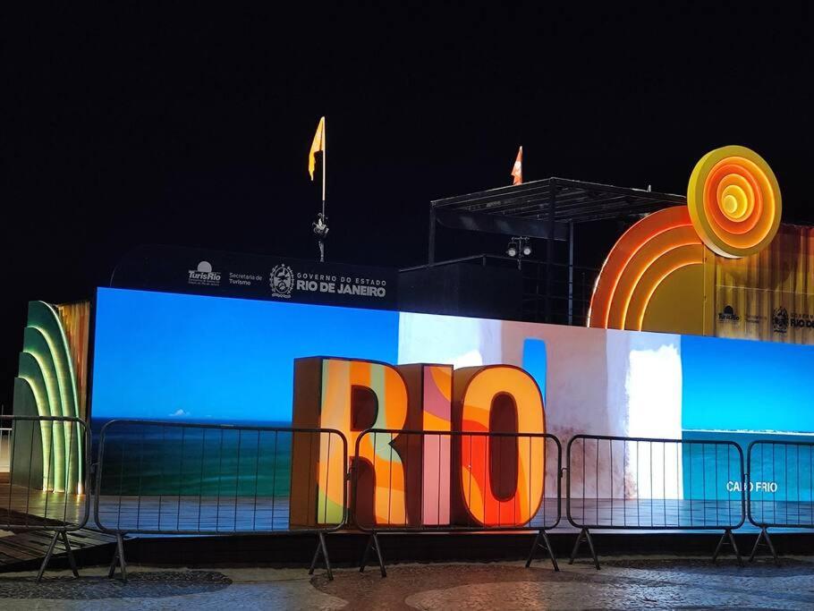 Apê completo em Copacabana/RJ.